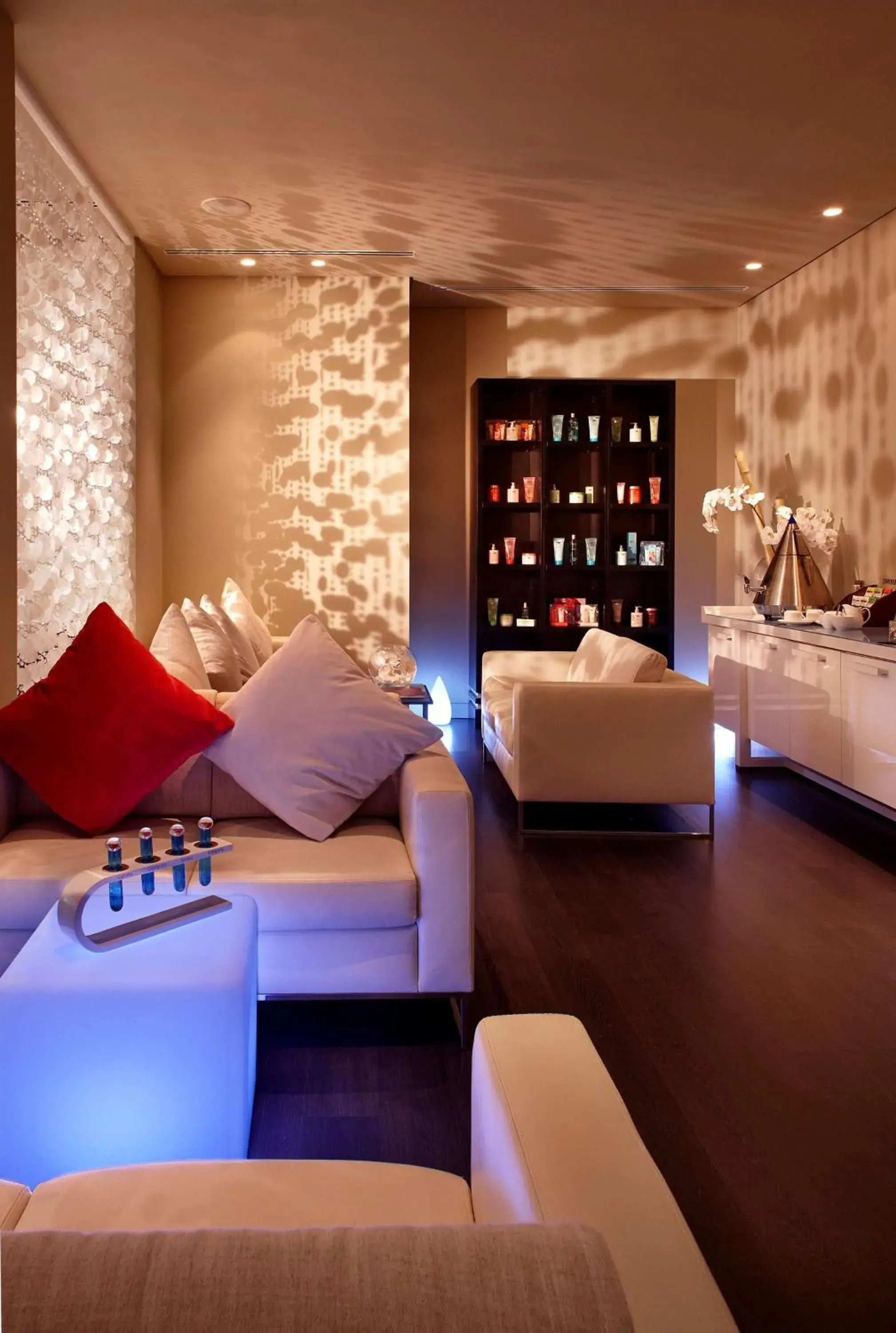 Spa and wellness centre/facilities, Bed in Park Plaza London Westminster Bridge Spa and wellness centre/facilities, Bed in Park Plaza London Westminster Bridge