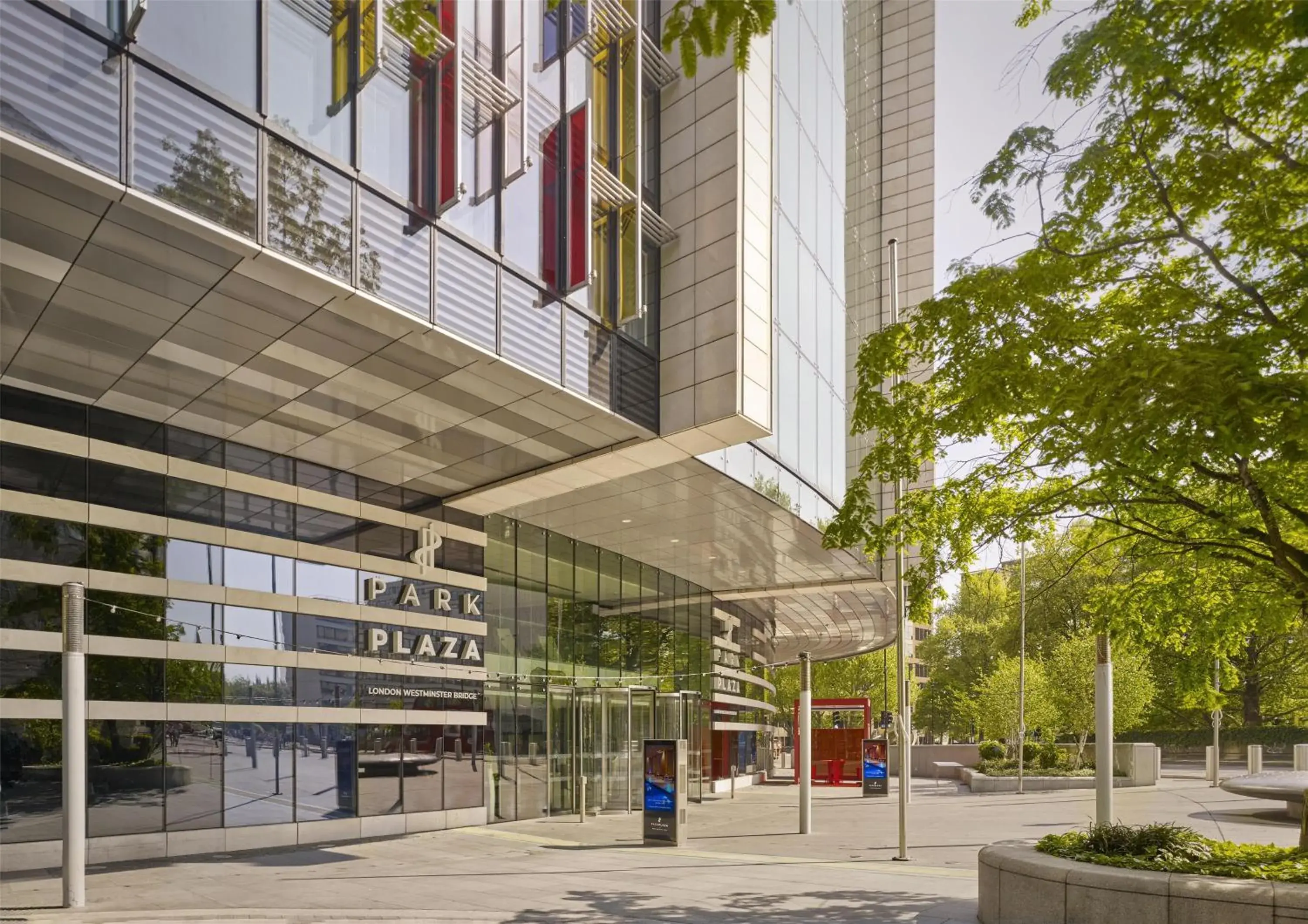 Property building in Park Plaza London Westminster Bridge Property building in Park Plaza London Westminster Bridge