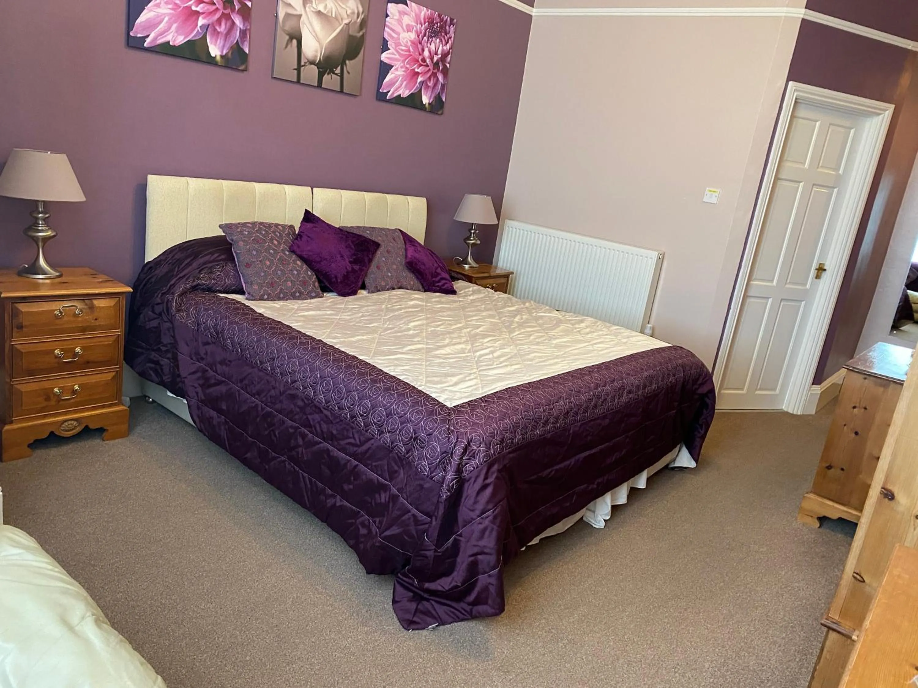 Bedroom, Bed in The Belmont