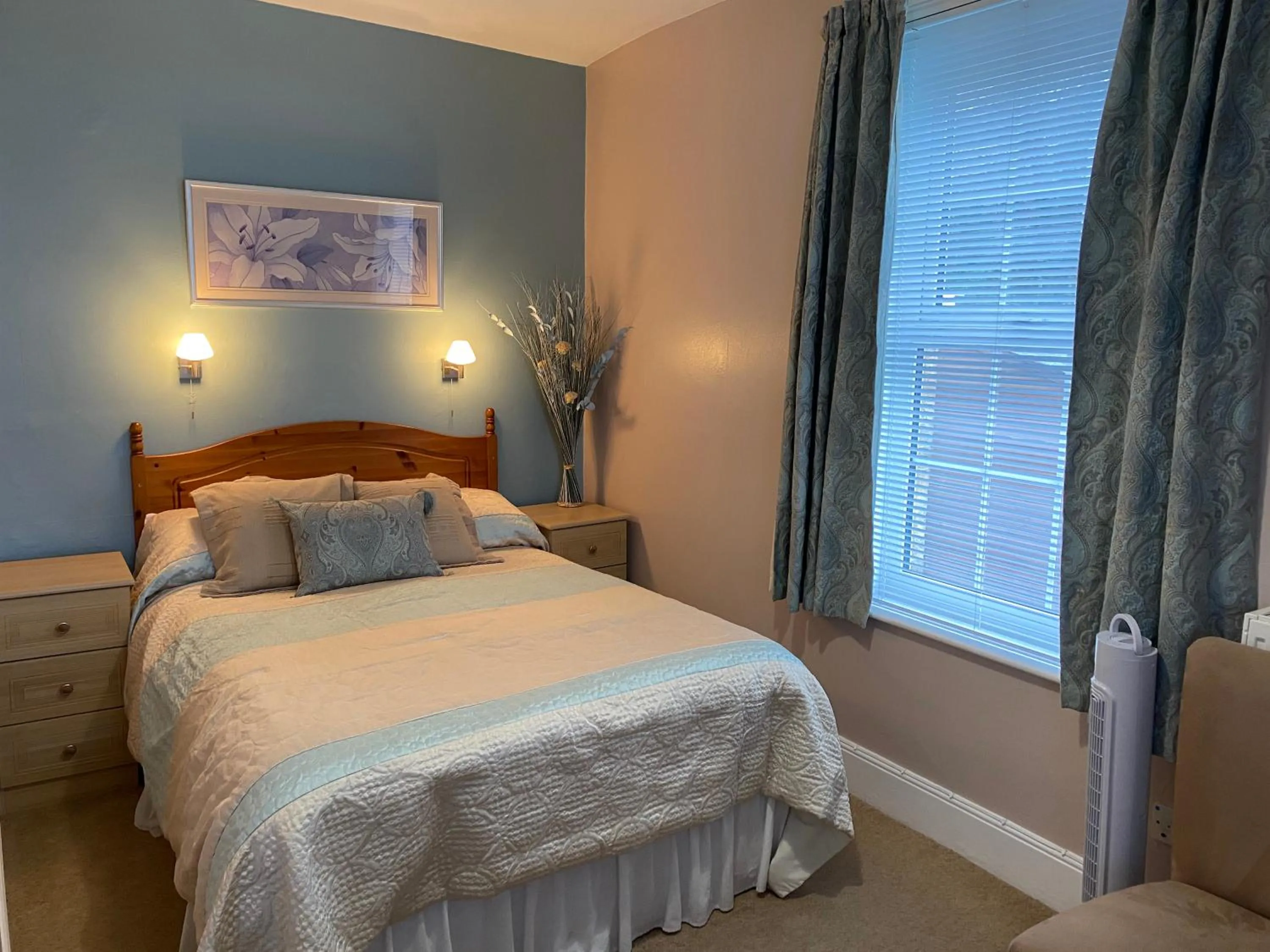 Bedroom, Bed in The Belmont