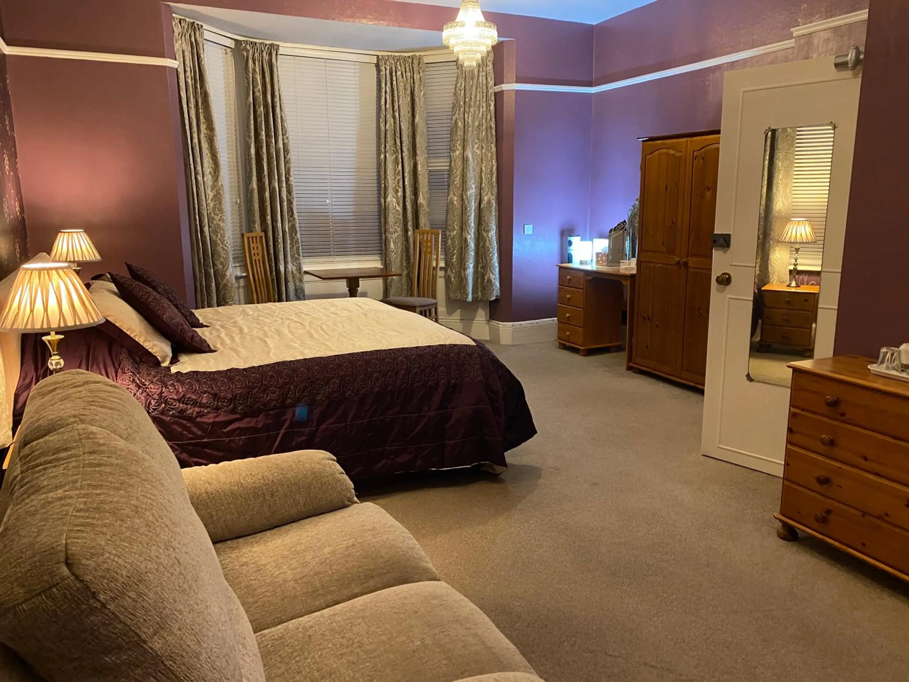 Bedroom, Bed in The Belmont