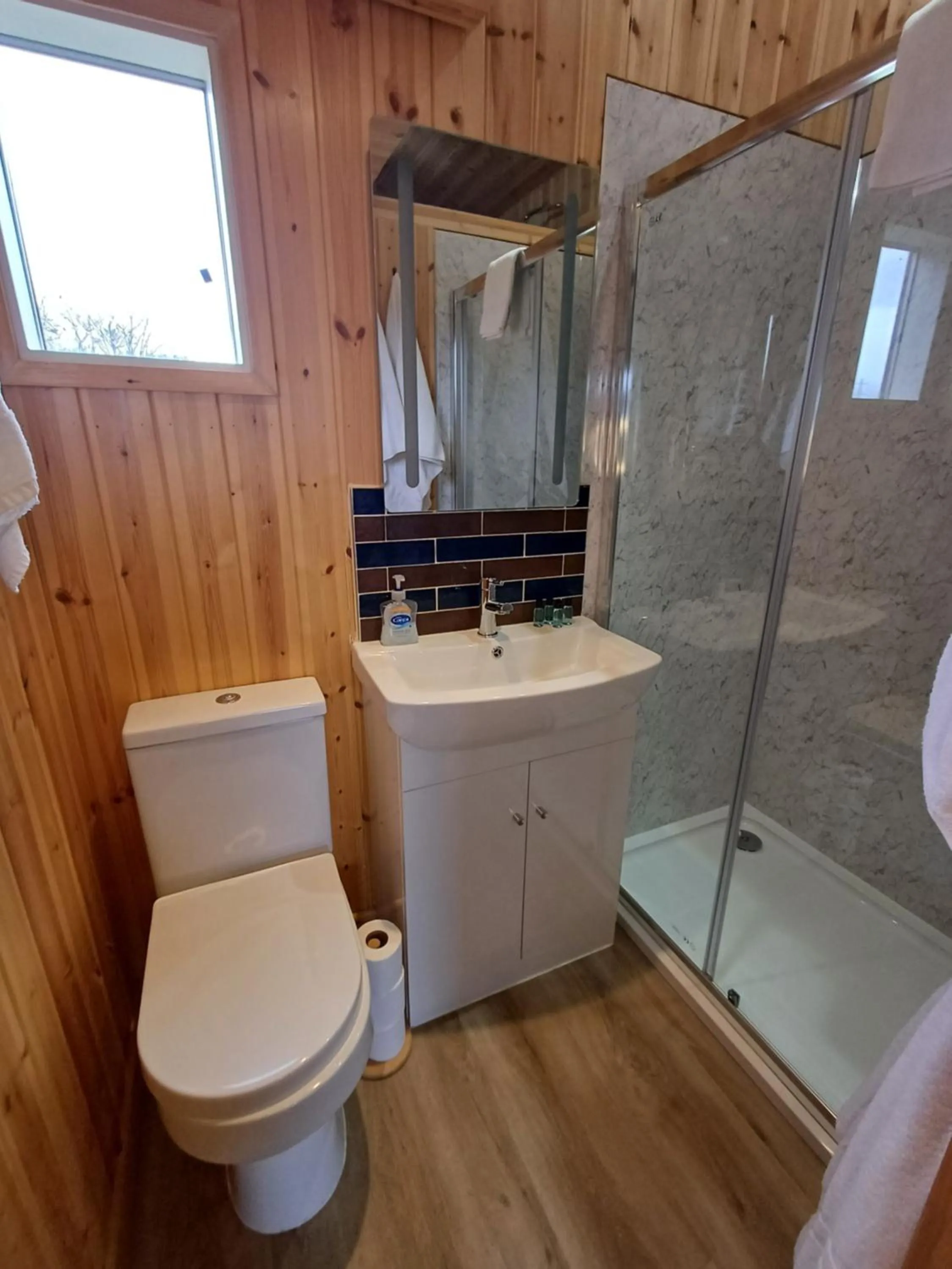 Shower in Grains Bar Hotel