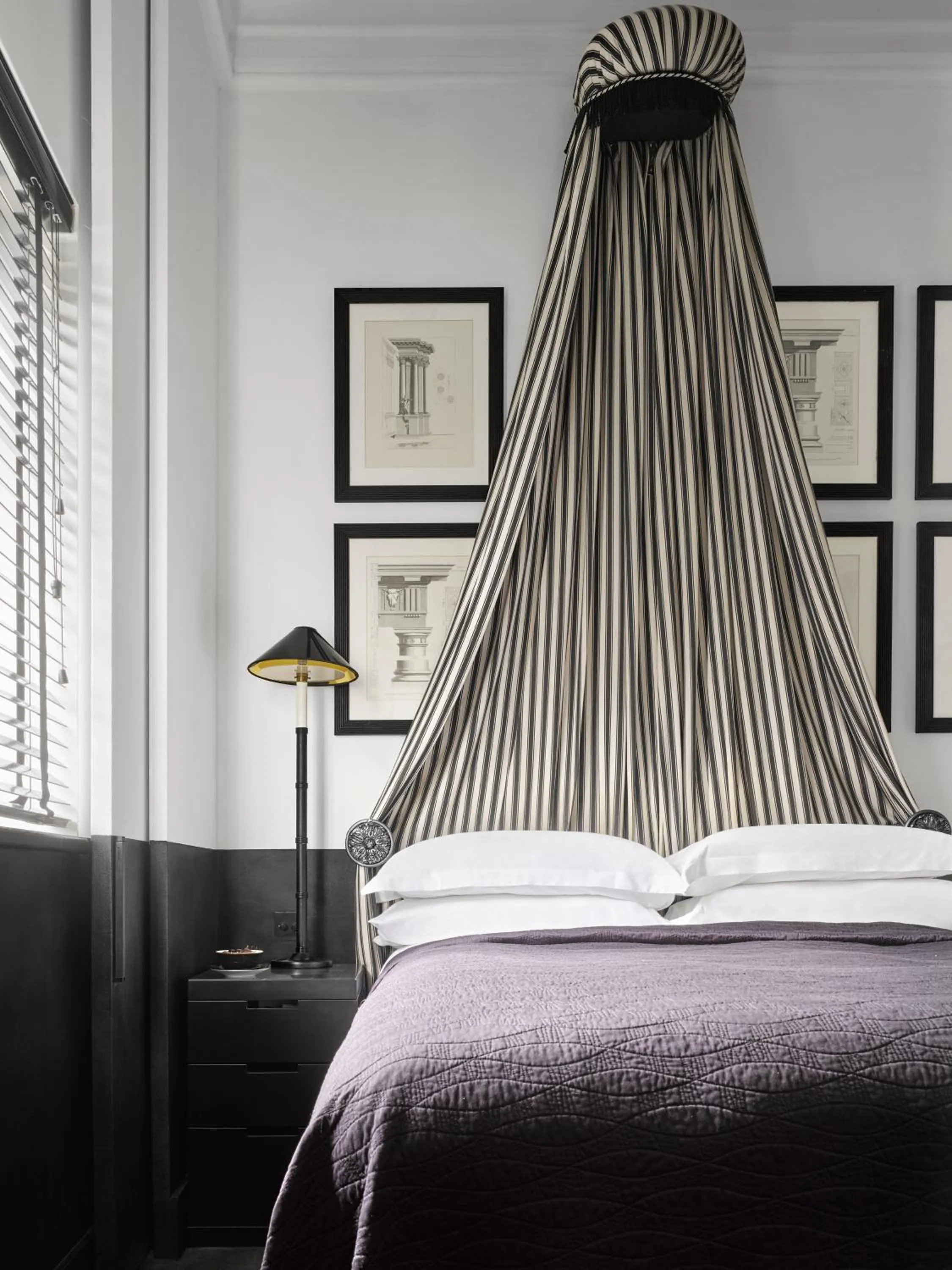 Bedroom in Blakes Hotel