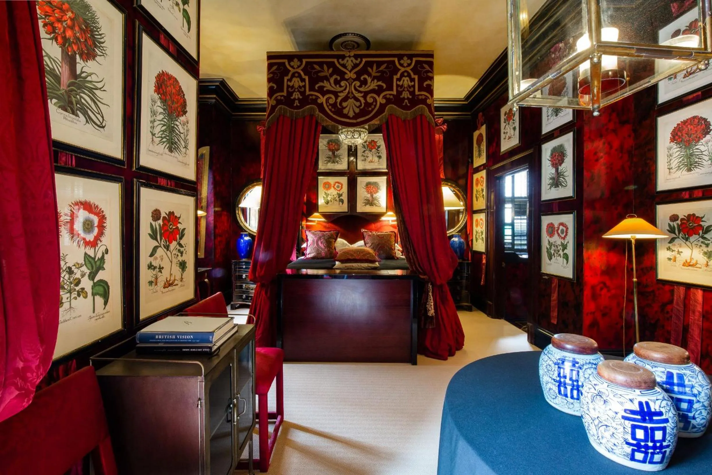 Bedroom in Blakes Hotel