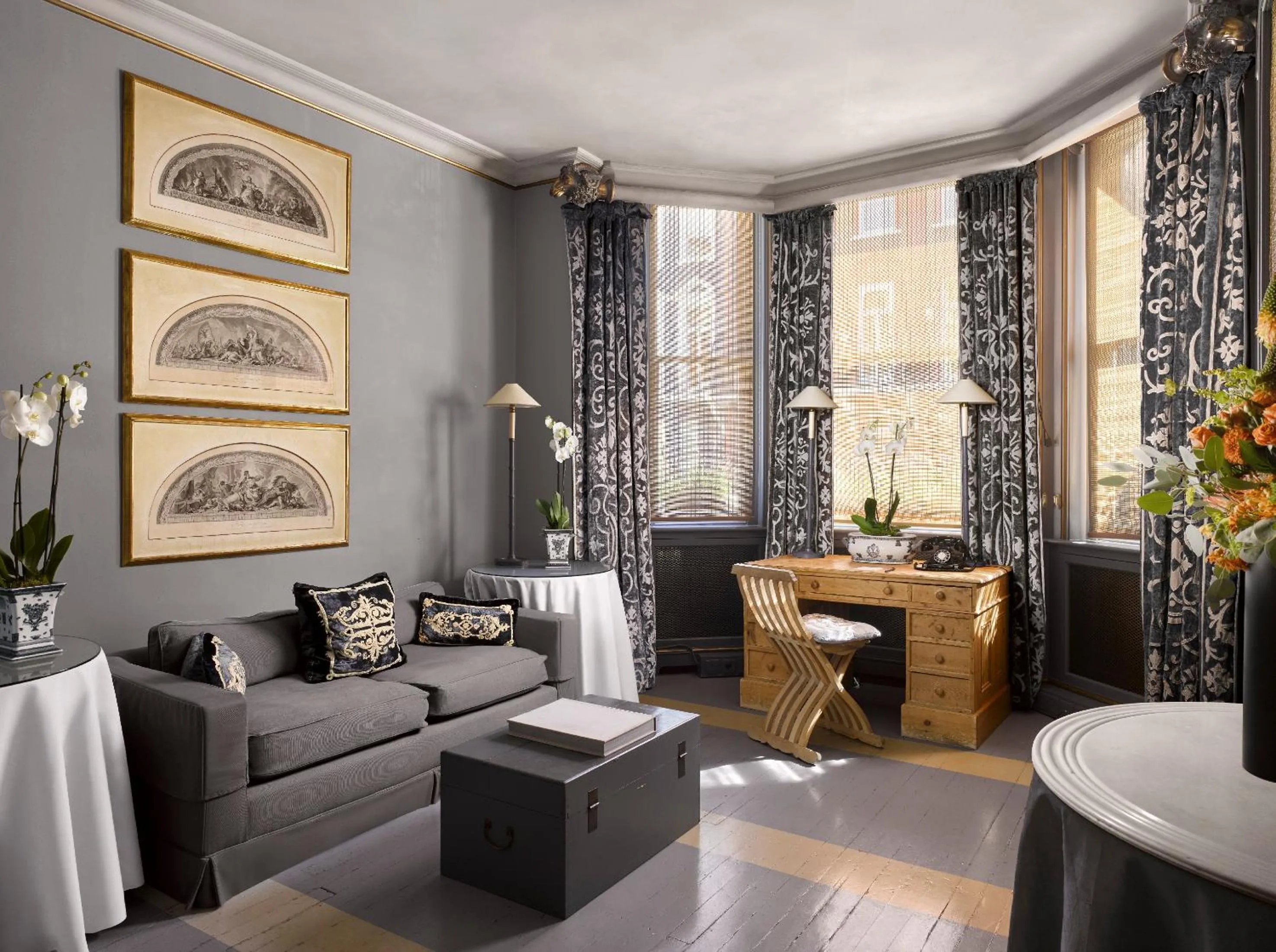 Living room, Seating Area in Blakes Hotel