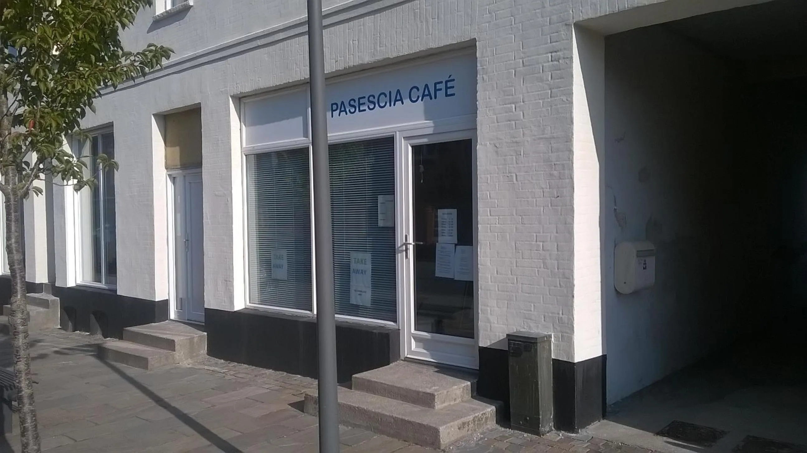 Property building in Pasescia Bed and Breakfast.