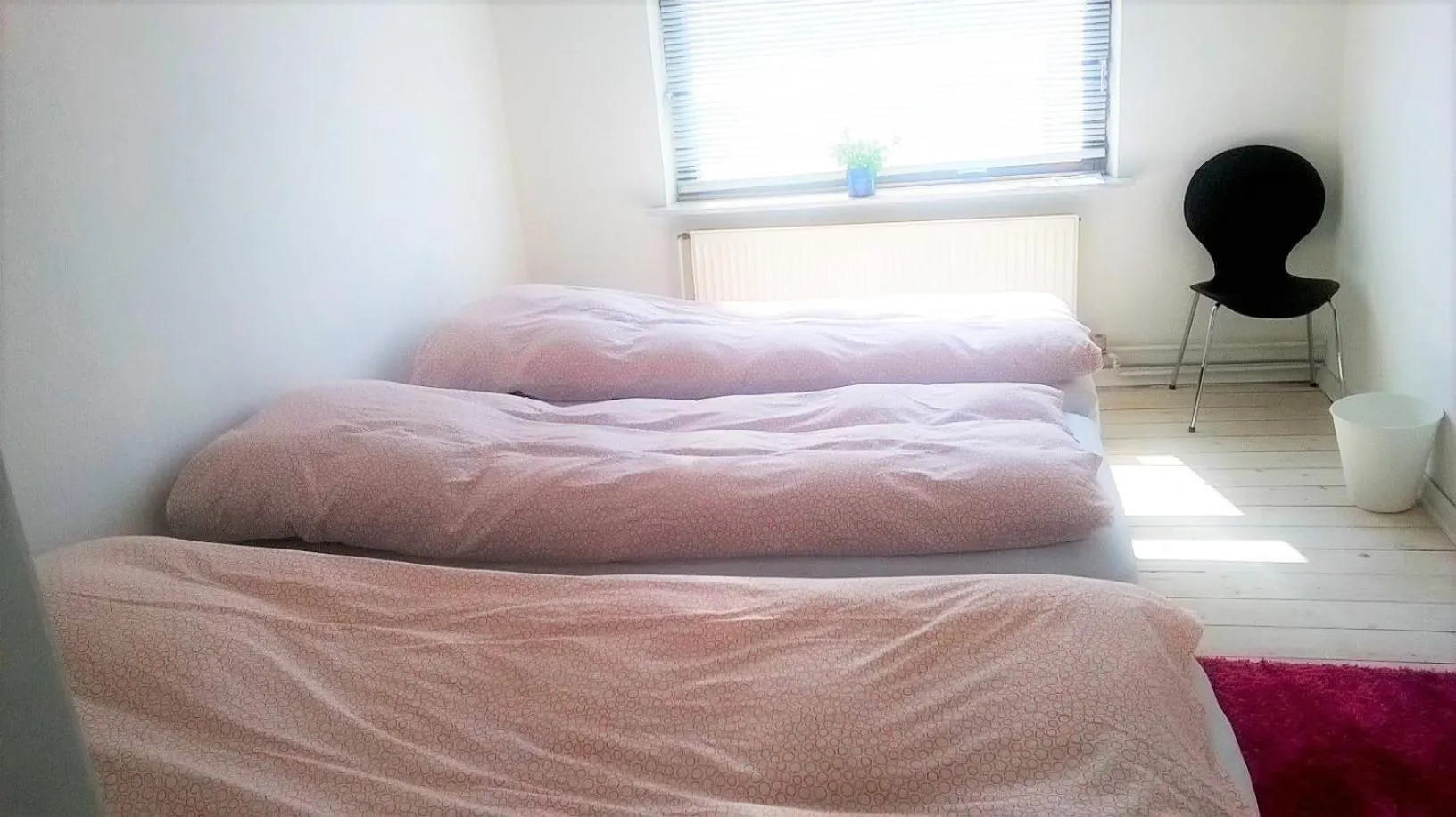 Bedroom in Pasescia Bed and Breakfast.