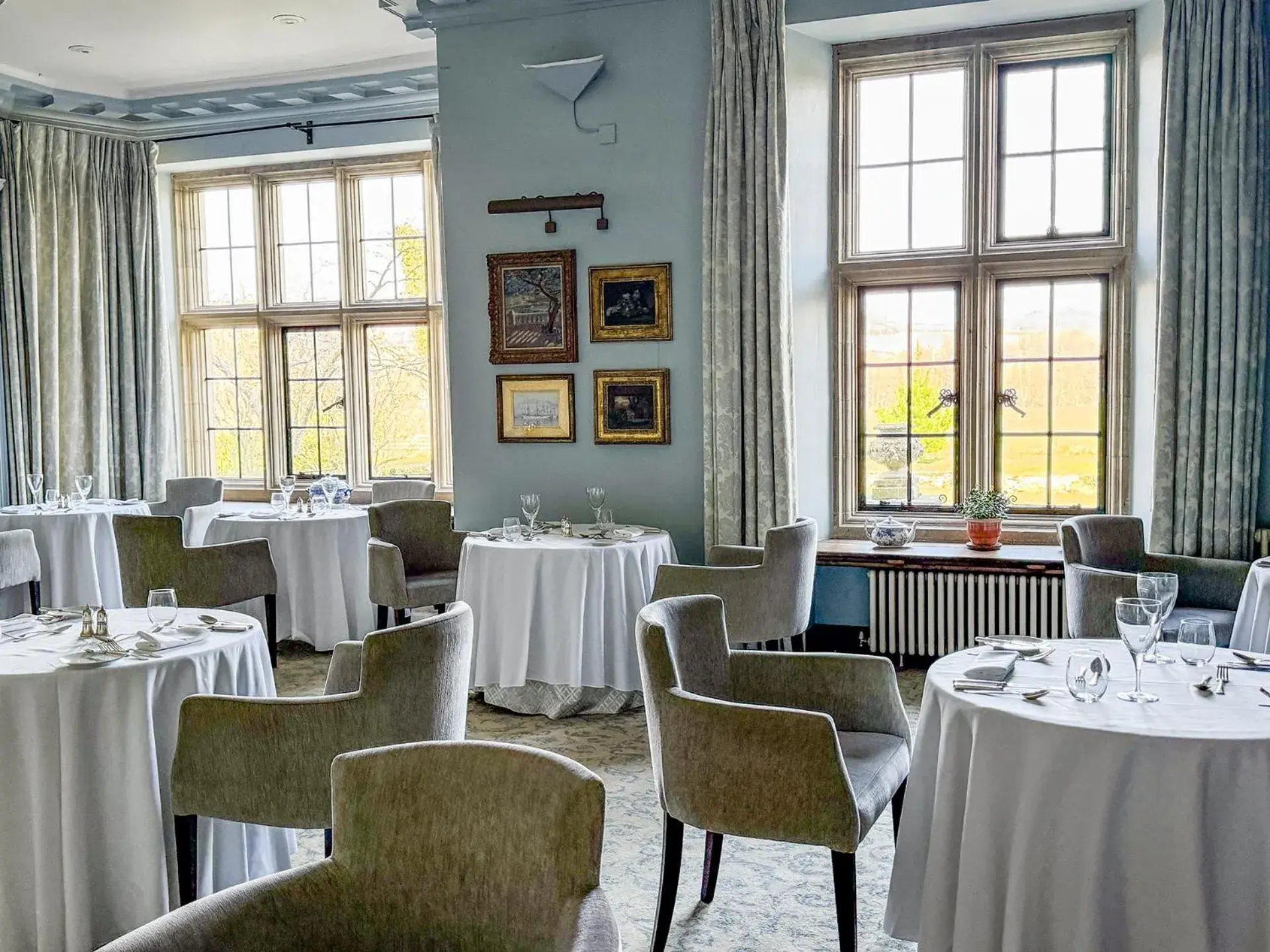 Restaurant/places to eat in Llangoed Hall Restaurant/places to eat in Llangoed Hall