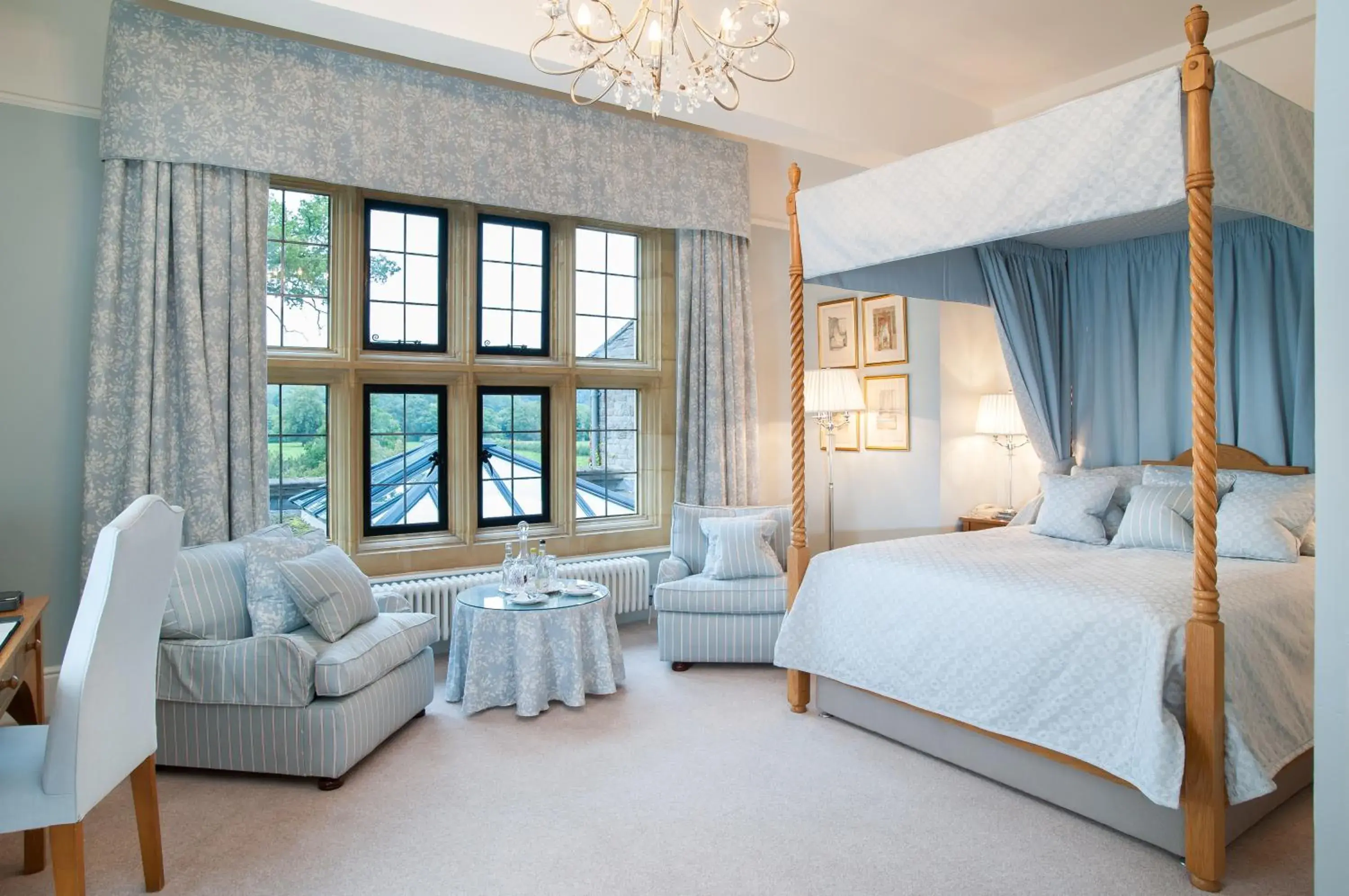 Photo of the whole room, Bed in Llangoed Hall Photo of the whole room, Bed in Llangoed Hall