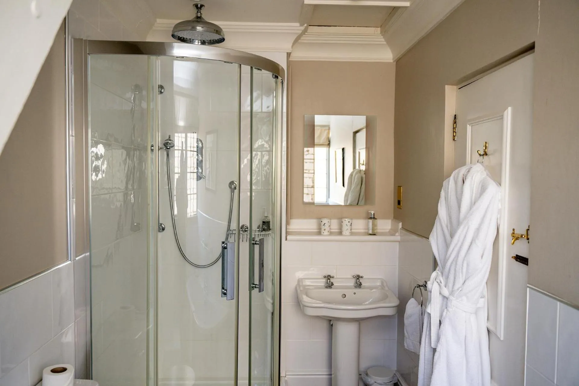 Bathroom in Llangoed Hall