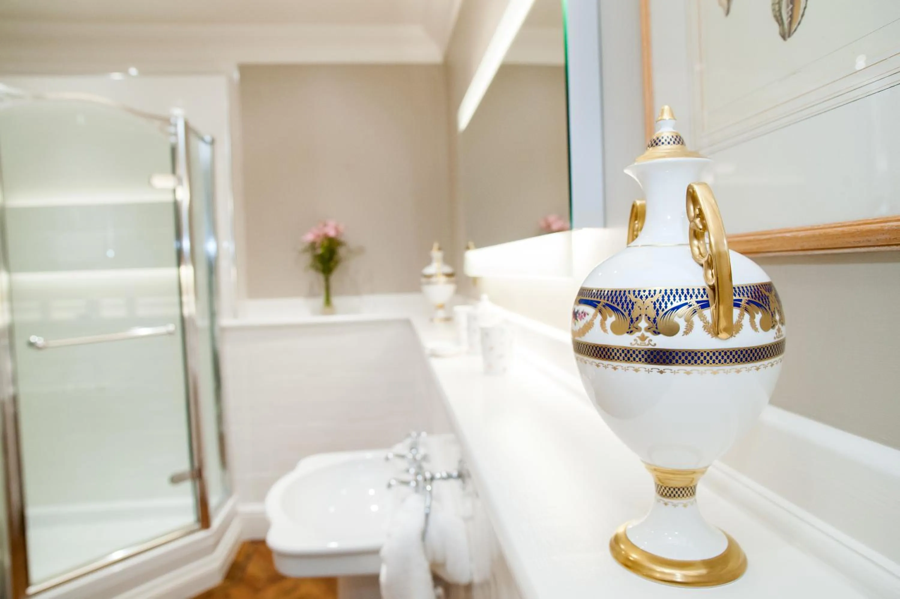 Bathroom in Llangoed Hall