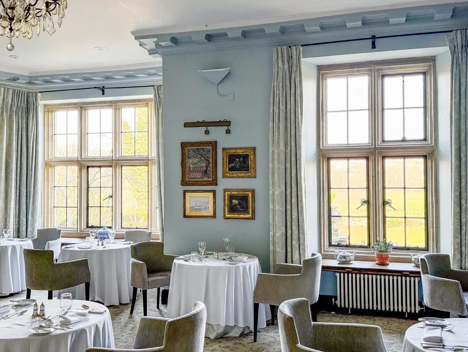Restaurant/places to eat in Llangoed Hall Restaurant/places to eat in Llangoed Hall