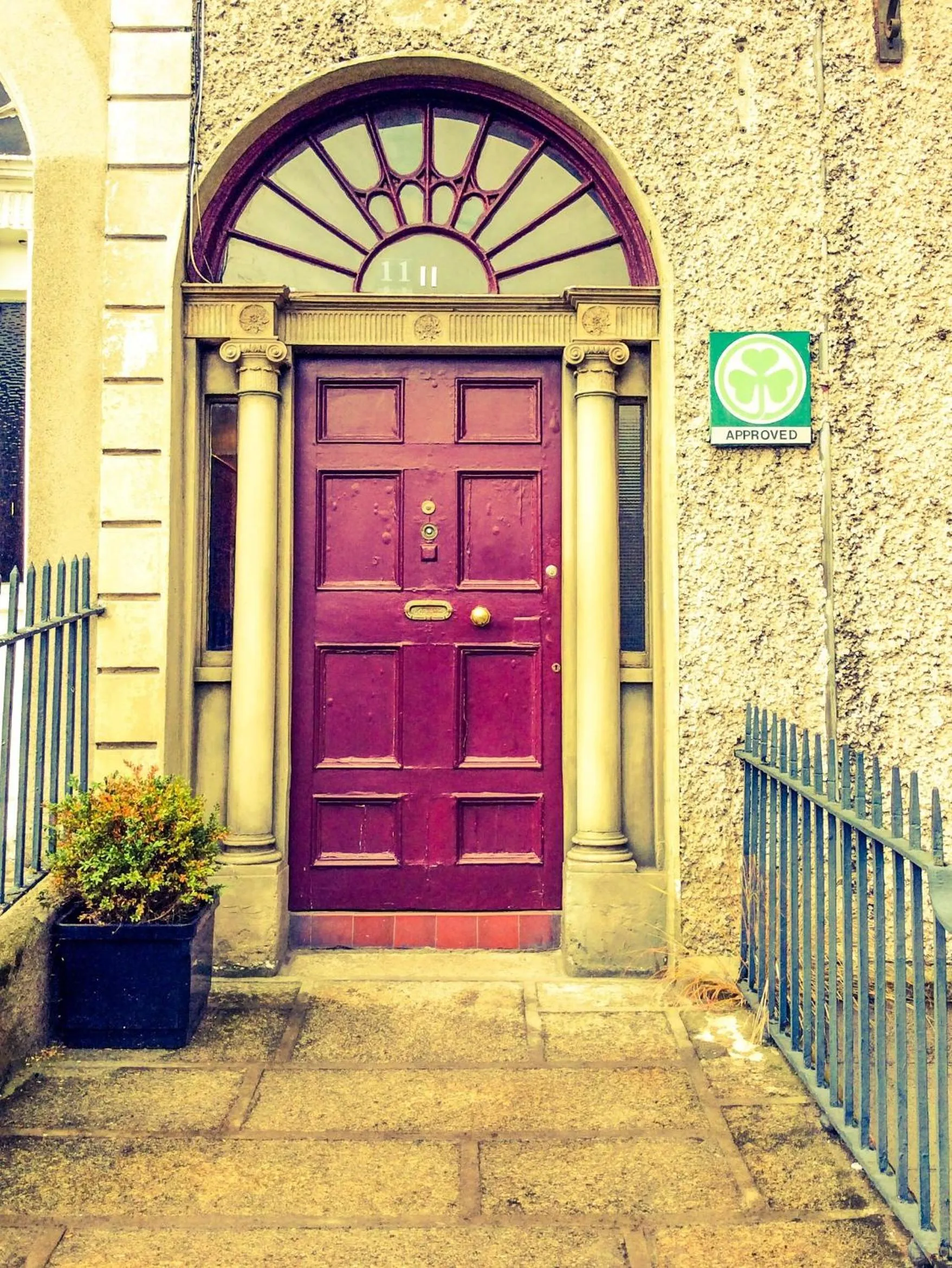 Facade/entrance in Harveys Guest House
