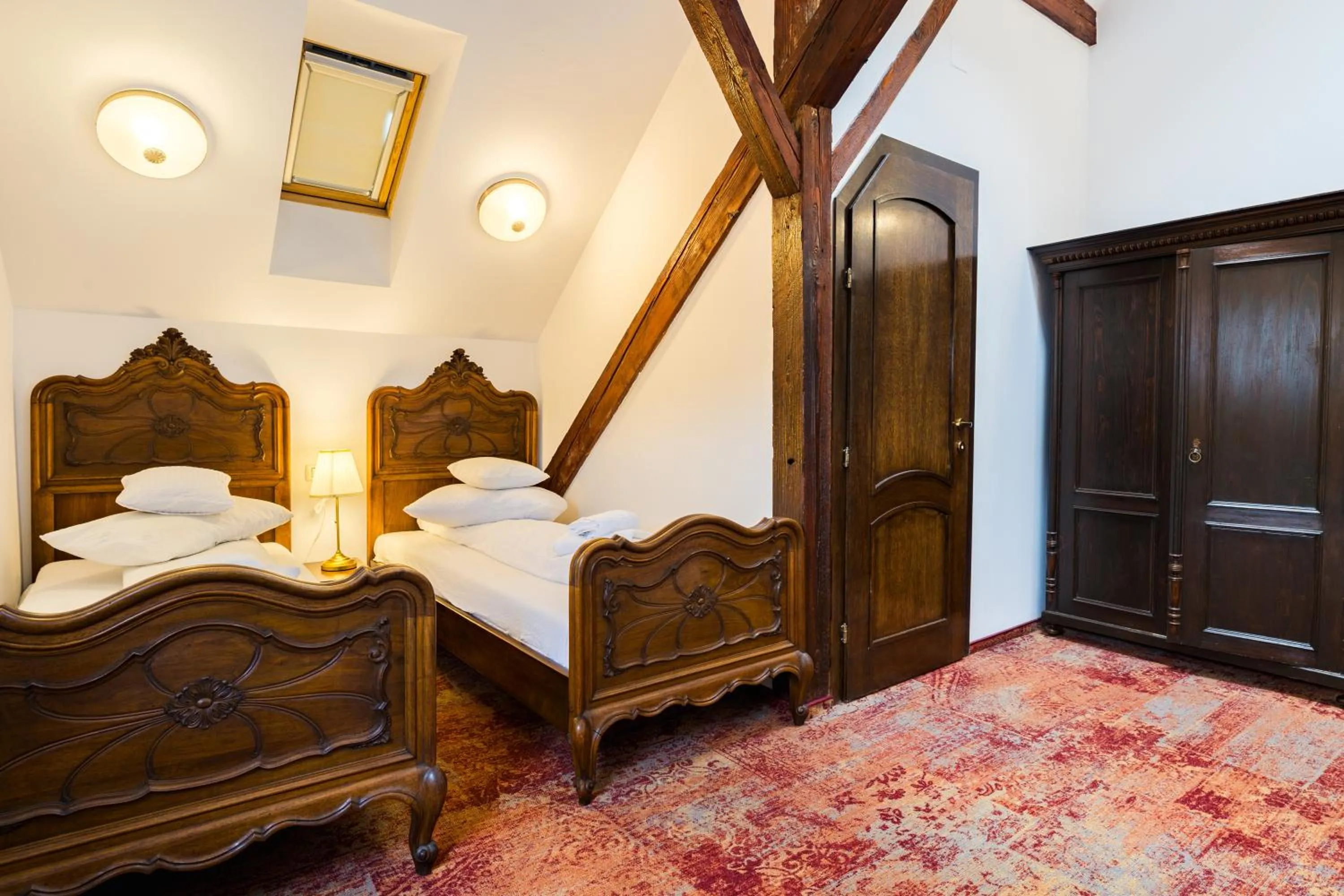 Bed in Residence Ambient