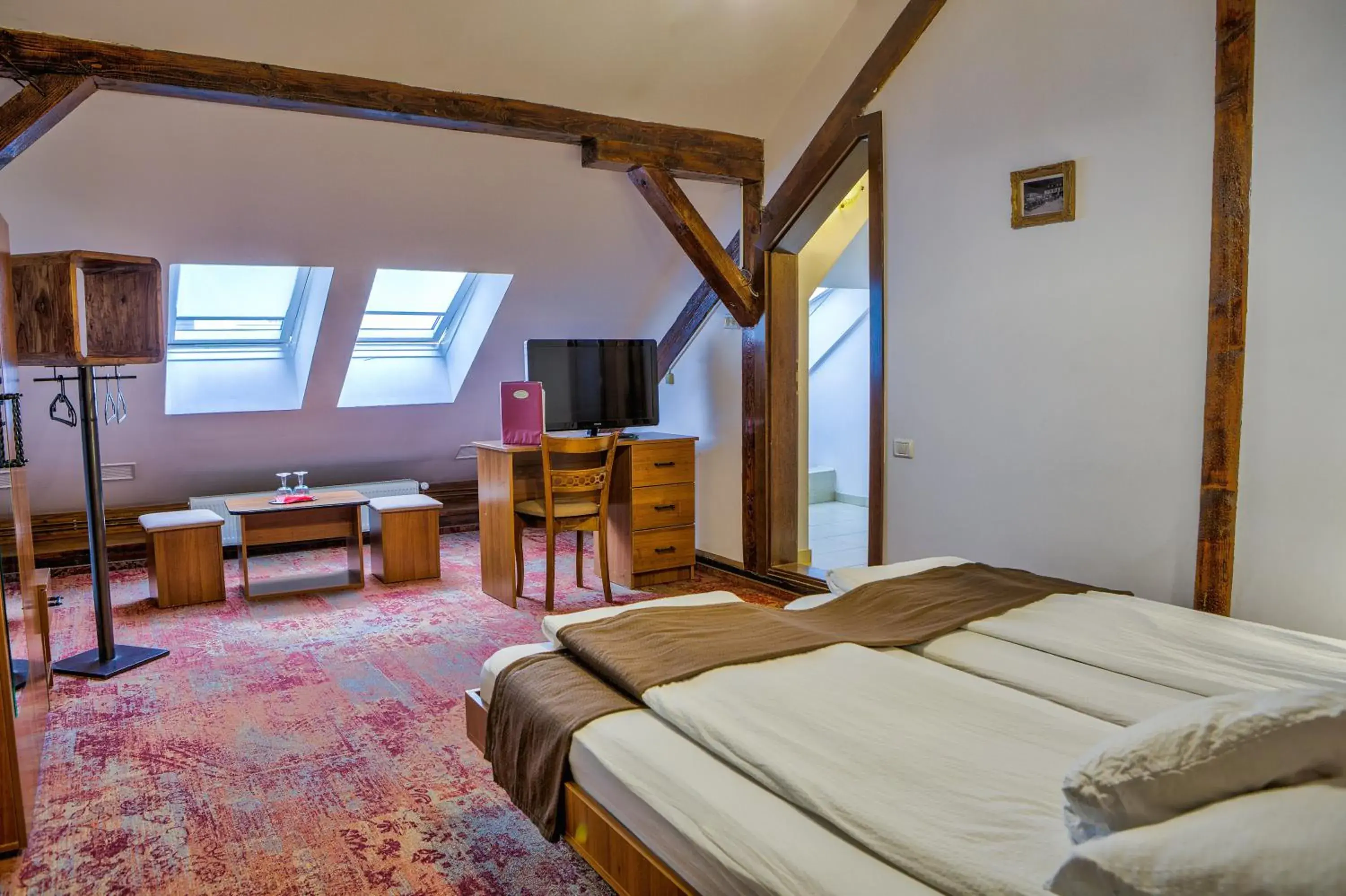 Bedroom, Bed in Residence Ambient Bedroom, Bed in Residence Ambient