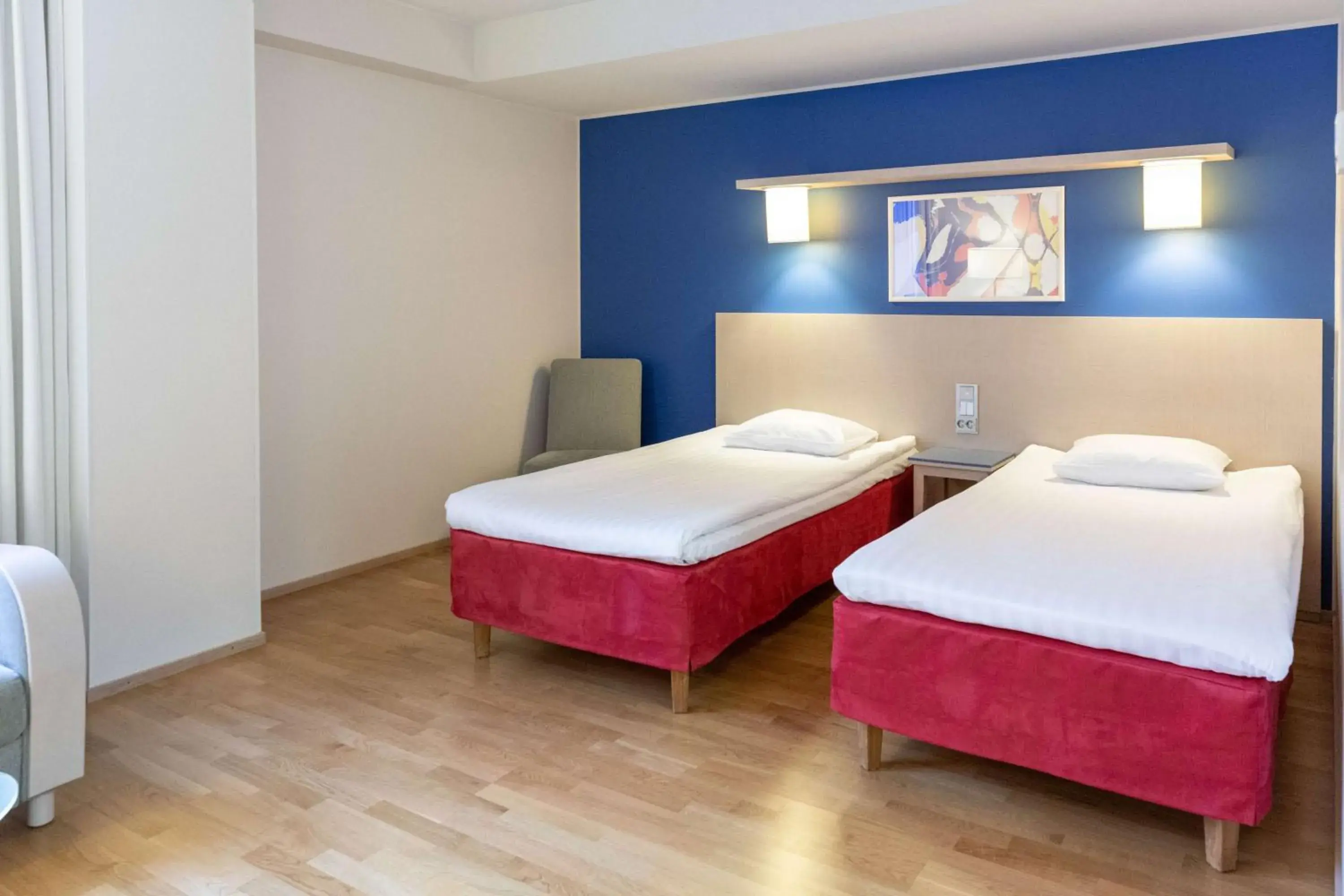 Bedroom, Bed in Scandic Hakaniemi Bedroom, Bed in Scandic Hakaniemi