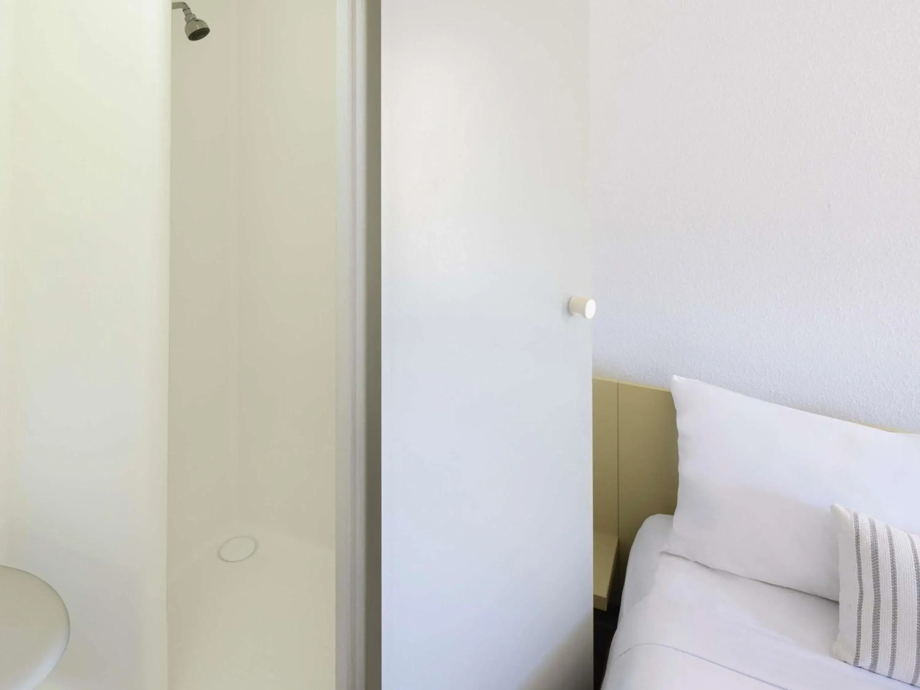 Bedroom, Bed in ibis Budget Wentworthville Bedroom, Bed in ibis Budget Wentworthville