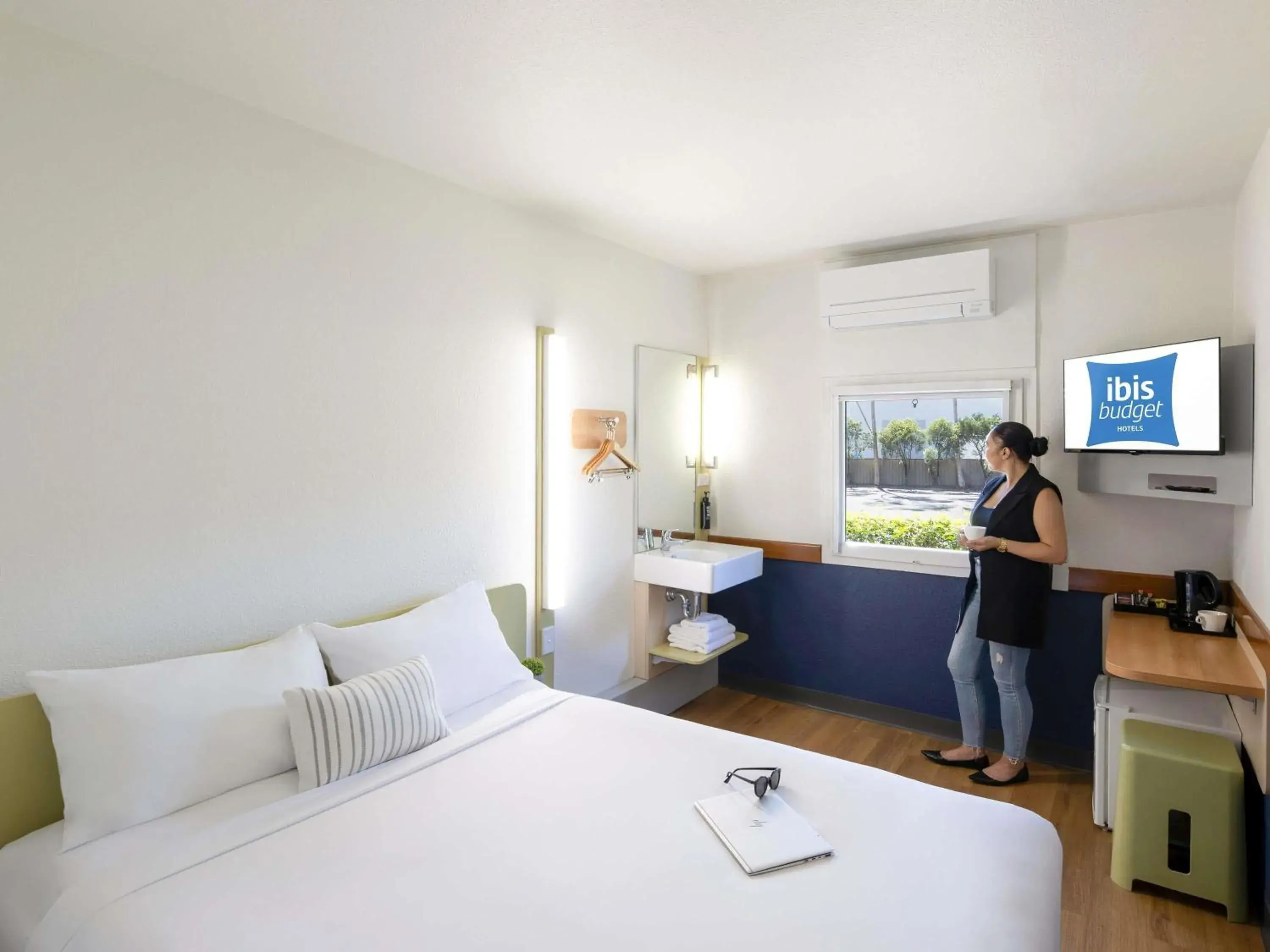 Bedroom, Bed in ibis Budget Wentworthville Bedroom, Bed in ibis Budget Wentworthville