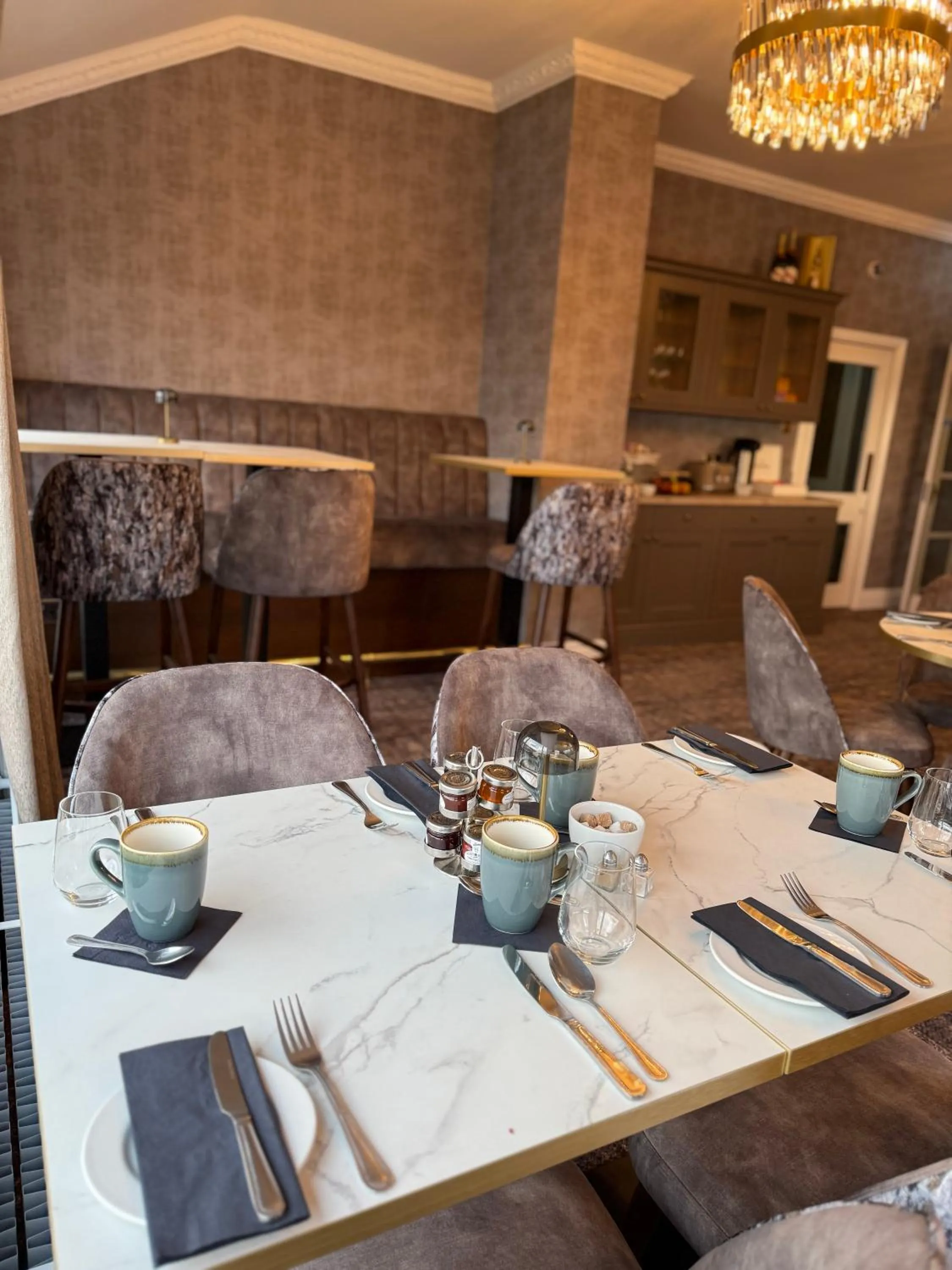 The Lilly Restaurant With Rooms