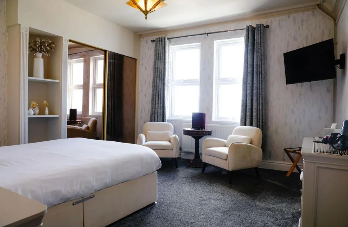 Bed in The Lilly Restaurant With Rooms