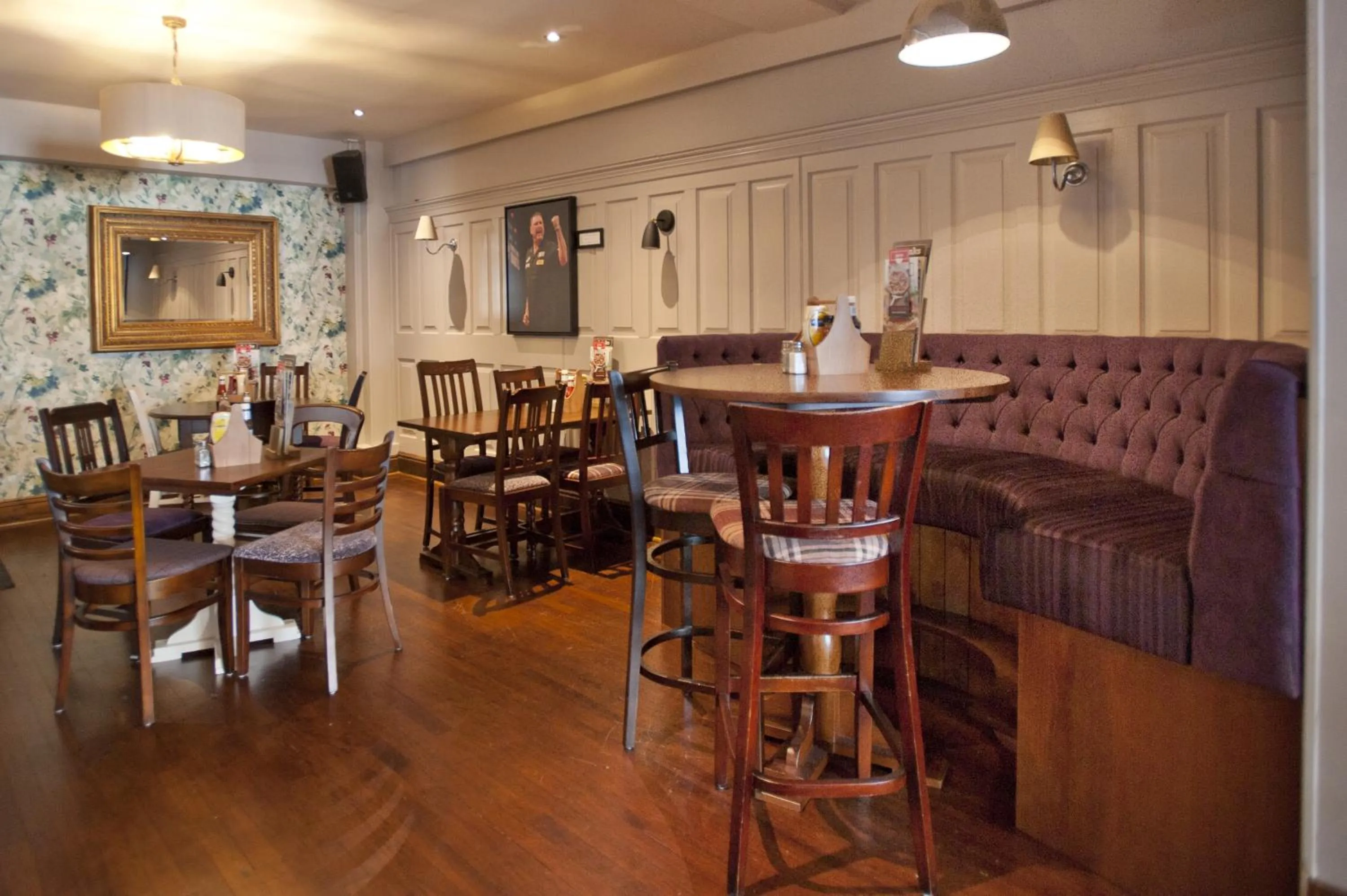 Restaurant/places to eat in Ye Olde Griffin