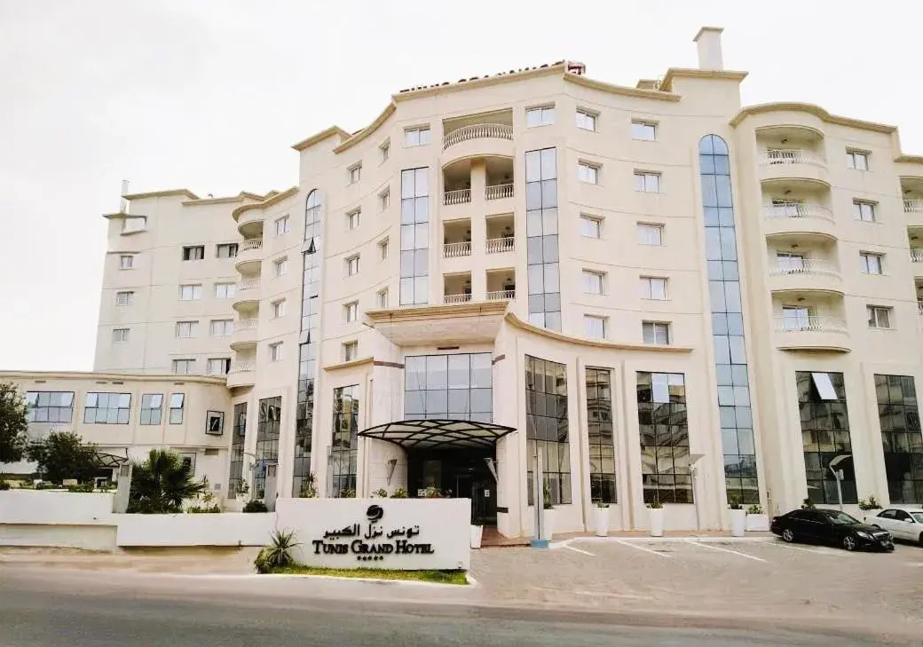 Property building in Tunis Grand Hotel Property building in Tunis Grand Hotel