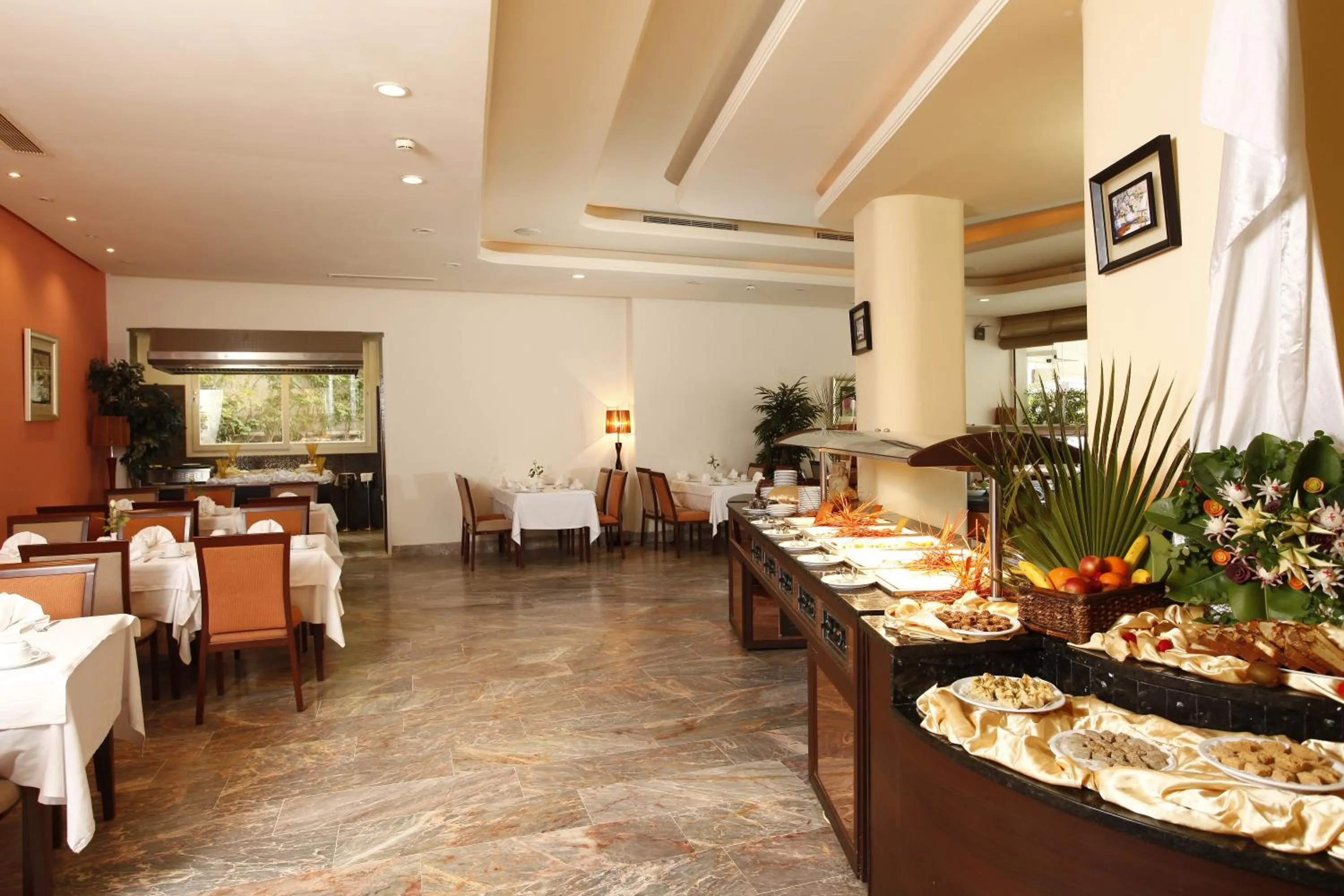Restaurant/places to eat in Tunis Grand Hotel