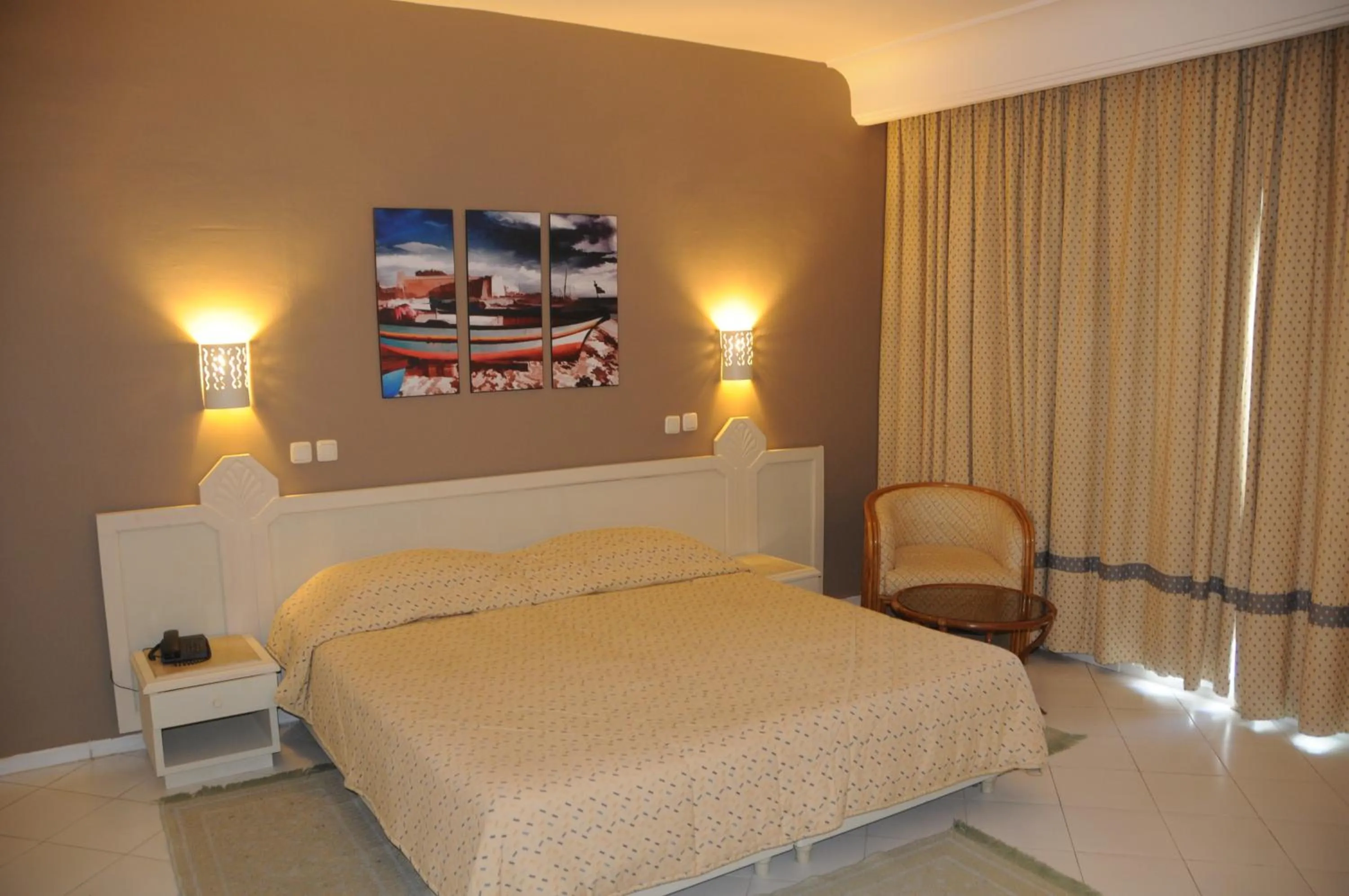 Bedroom, Bed in Hotel Menara