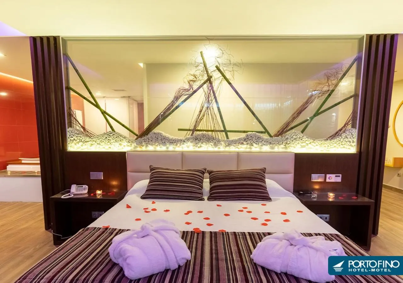 Bed in Motel Portofino