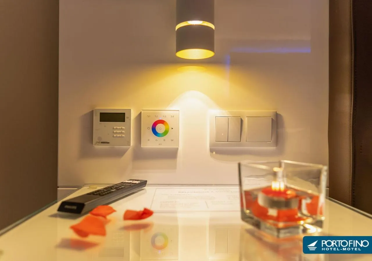 TV and multimedia in Motel Portofino