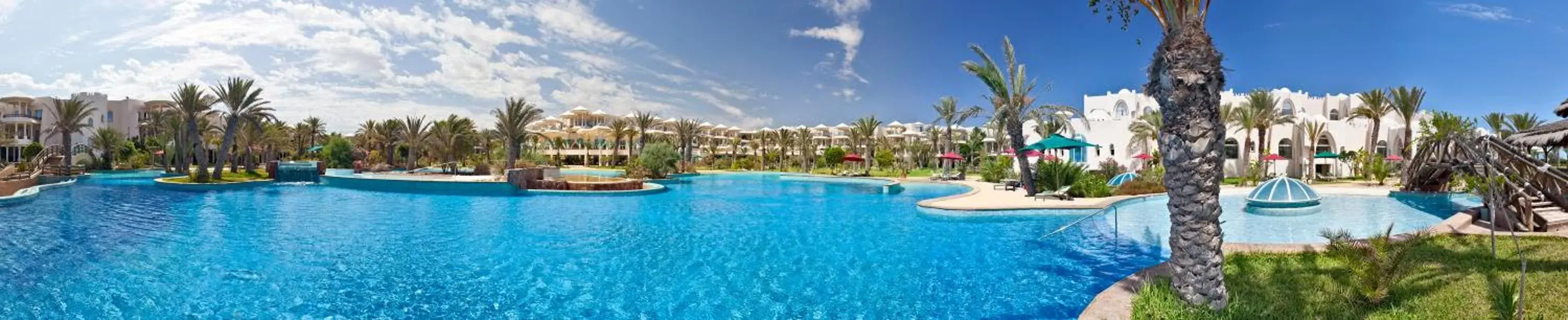 Pool view in Hasdrubal Prestige Thalassa & Spa Djerba Pool view in Hasdrubal Prestige Thalassa & Spa Djerba