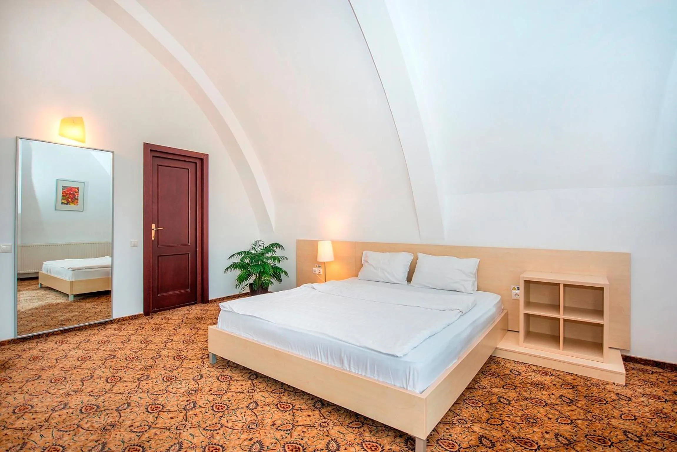 Bed in AselTur Brasov