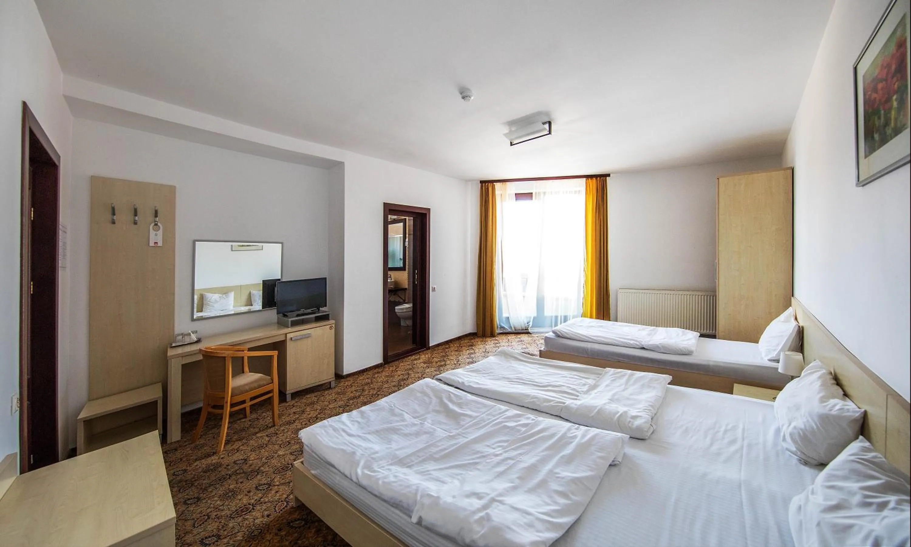 Photo of the whole room, Bed in AselTur Brasov