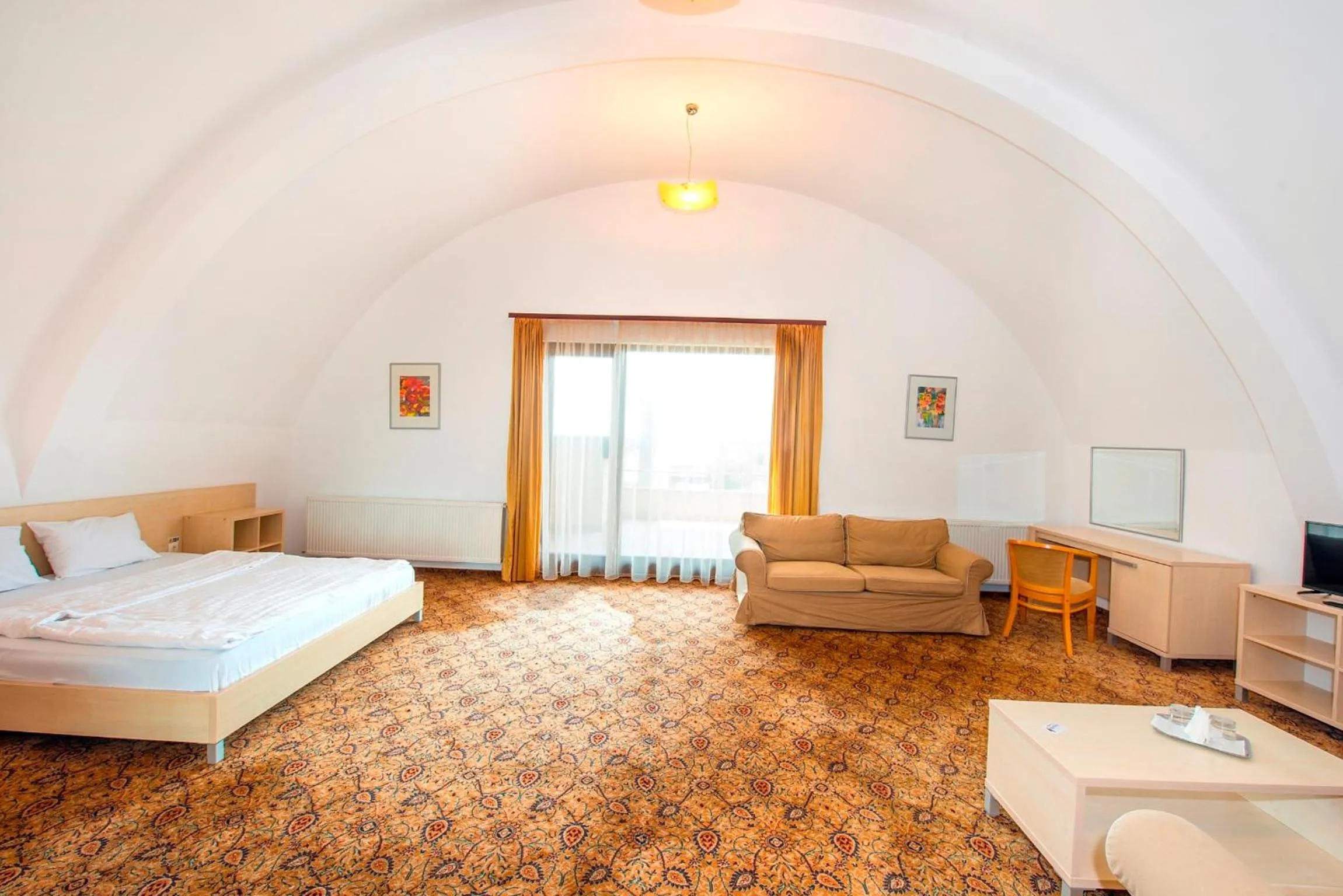 Photo of the whole room, Bed in AselTur Brasov