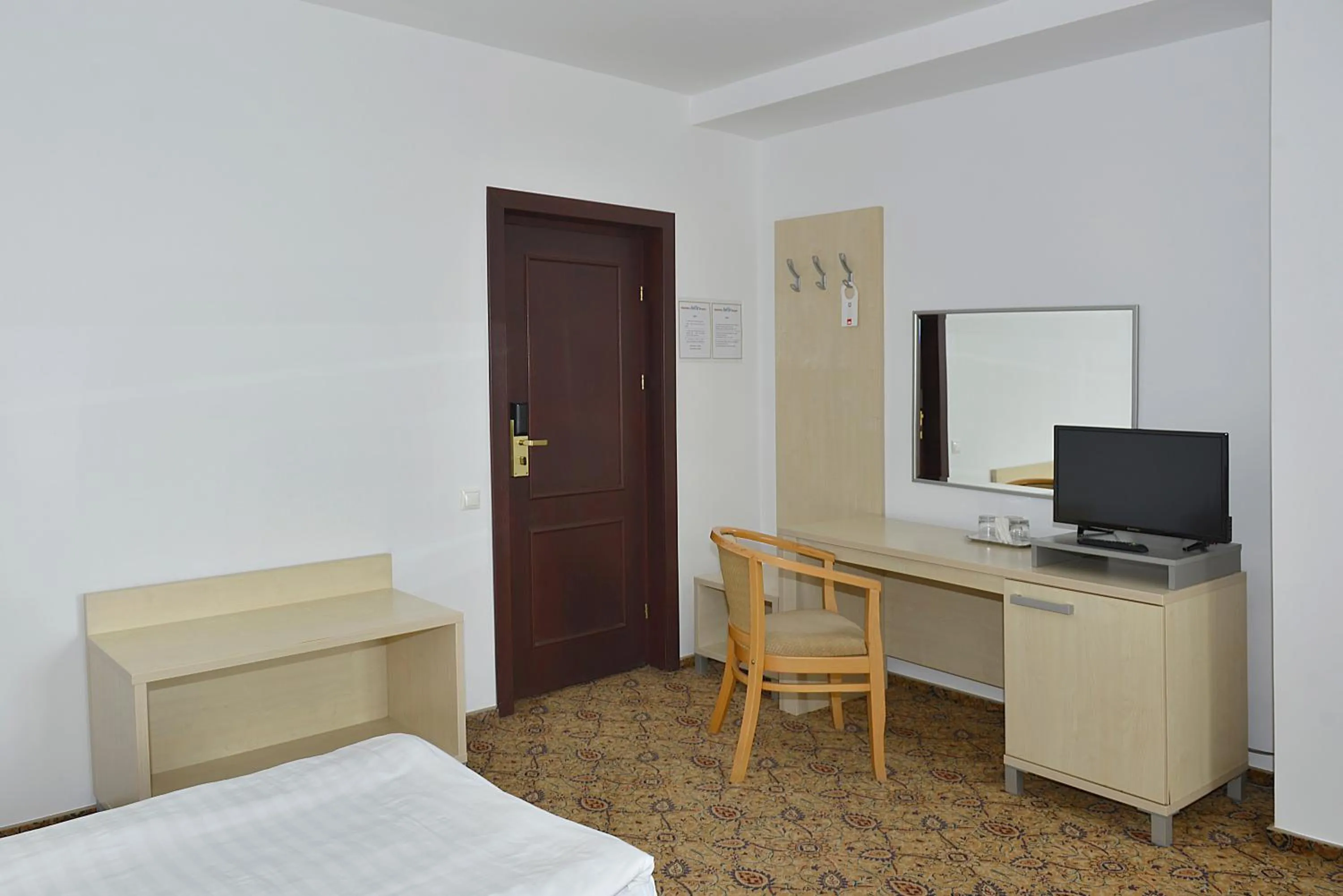Seating area, Bed in AselTur Brasov