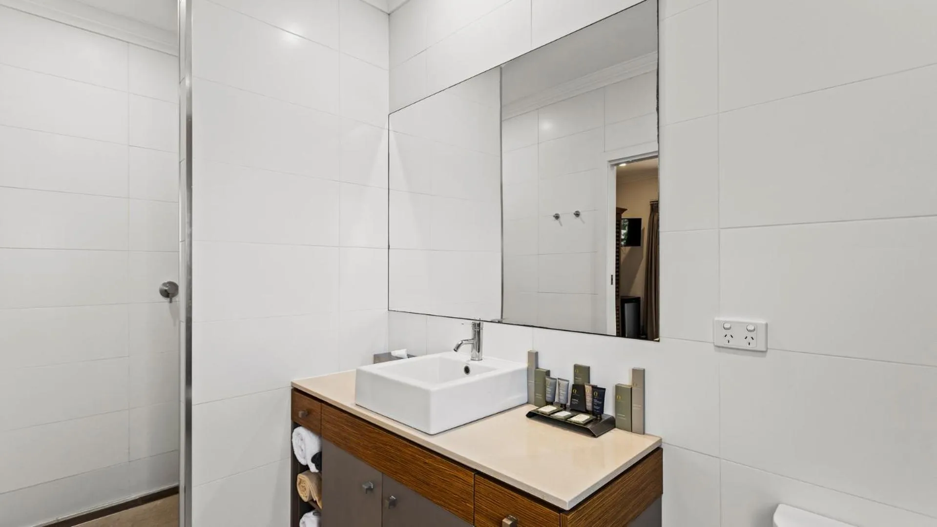 Bathroom in The Pearle of Cable Beach