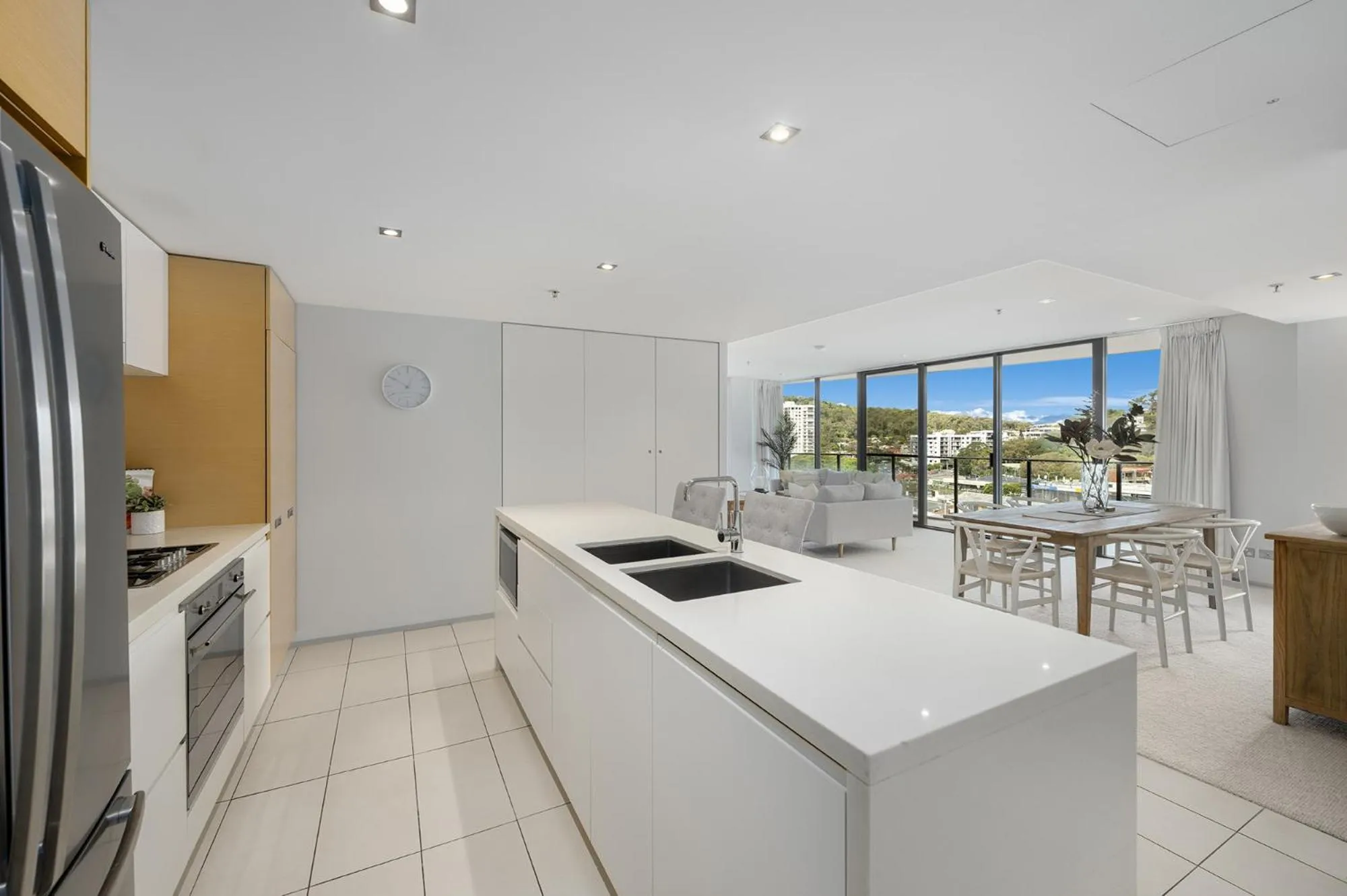 Ambience on Burleigh Beach