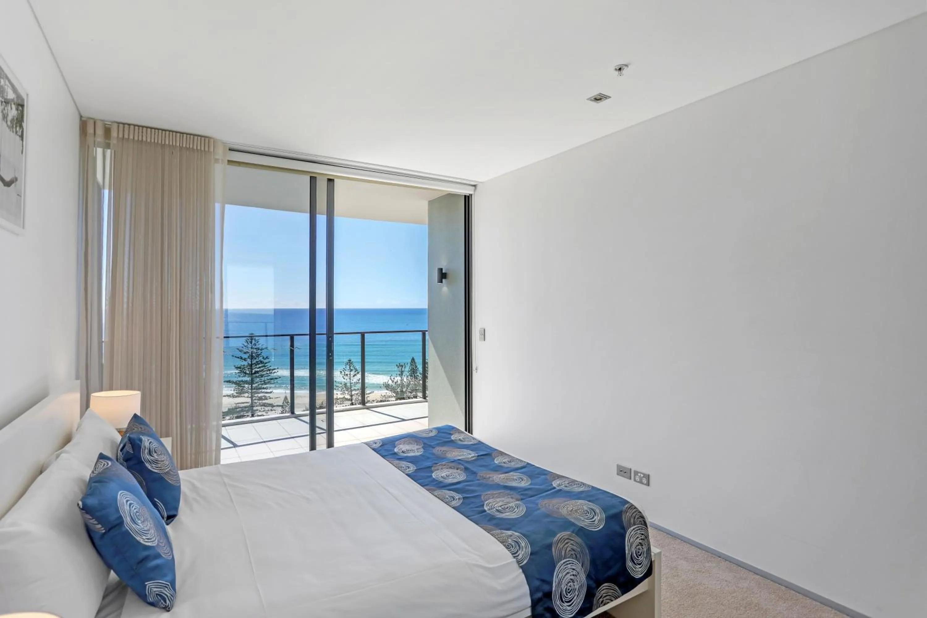 Bed in Ambience on Burleigh Beach