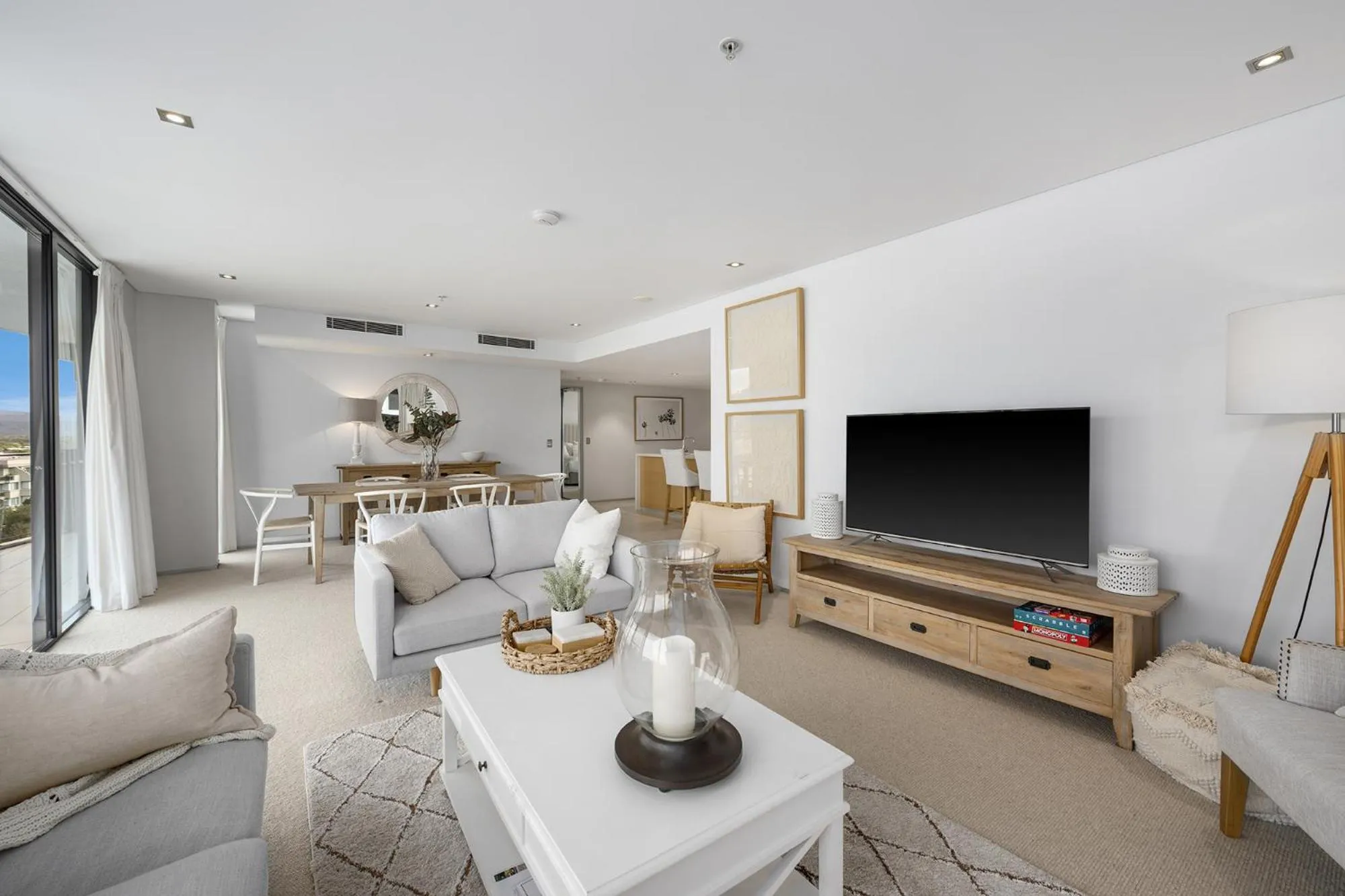 Ambience on Burleigh Beach