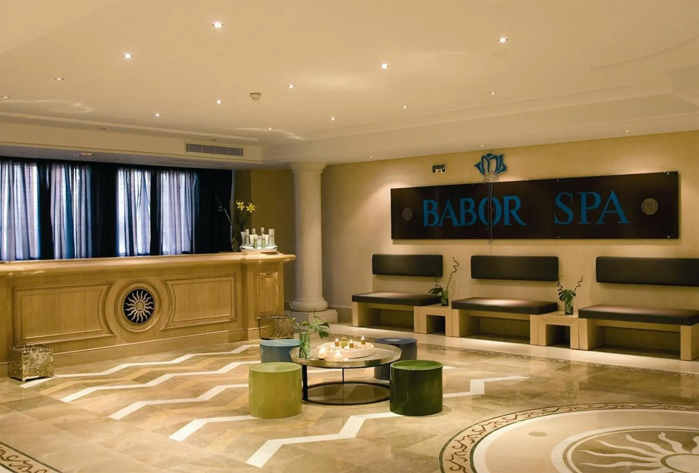 Lobby or reception in Concorde Les Berges du Lac Lobby or reception in Concorde Les Berges du Lac