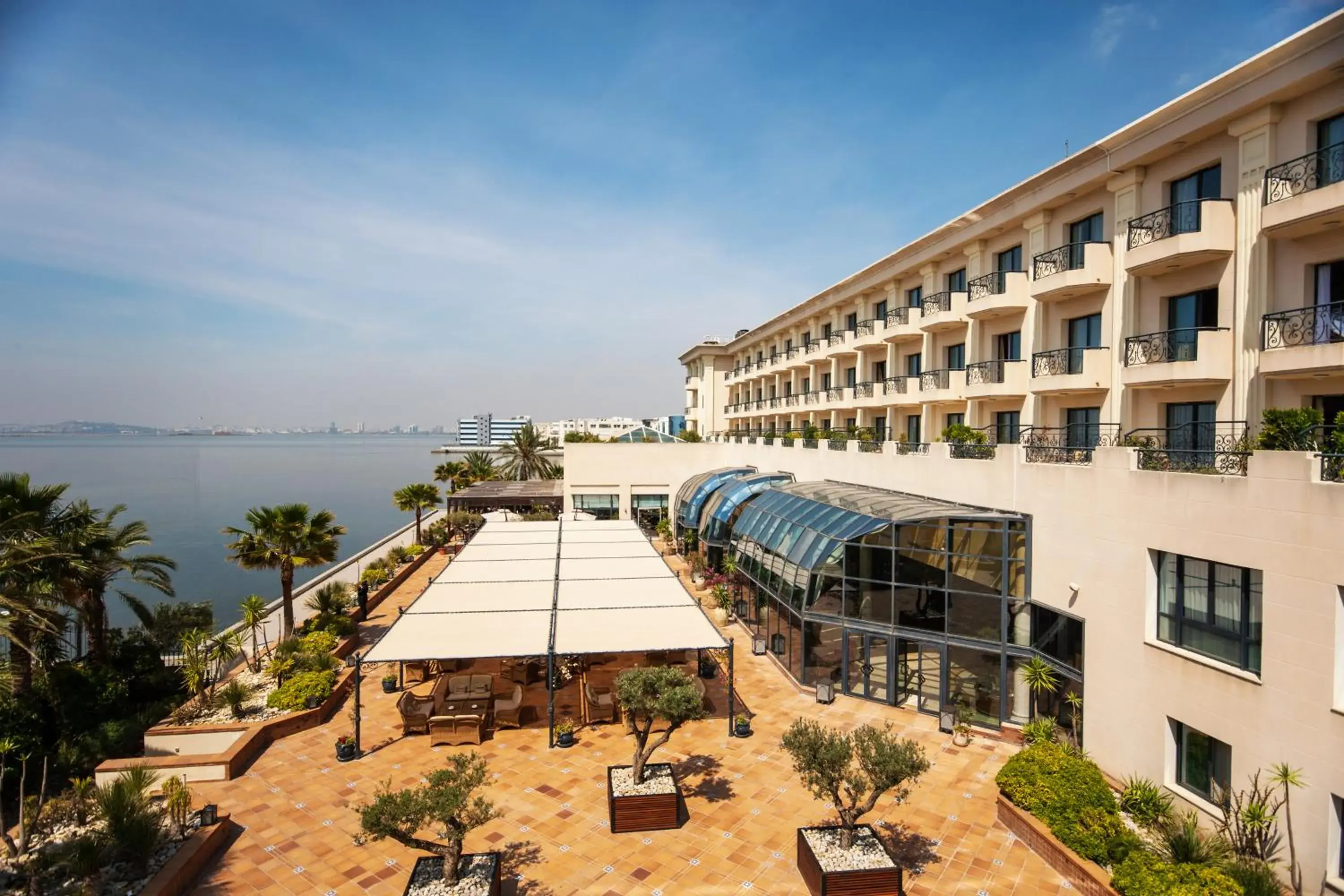 Property building in Concorde Les Berges du Lac Property building in Concorde Les Berges du Lac