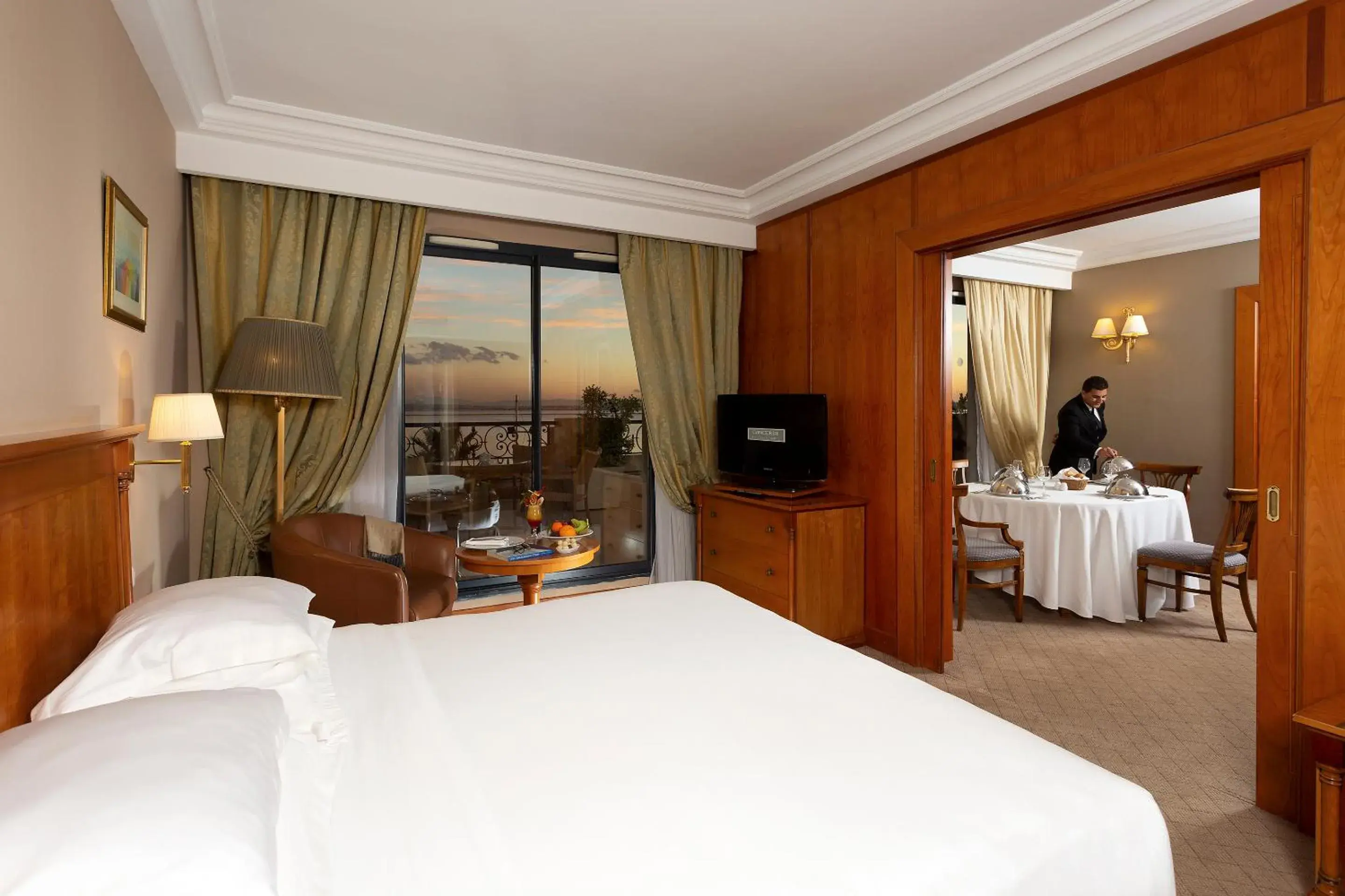 Photo of the whole room, Bed in Concorde Les Berges du Lac Photo of the whole room, Bed in Concorde Les Berges du Lac