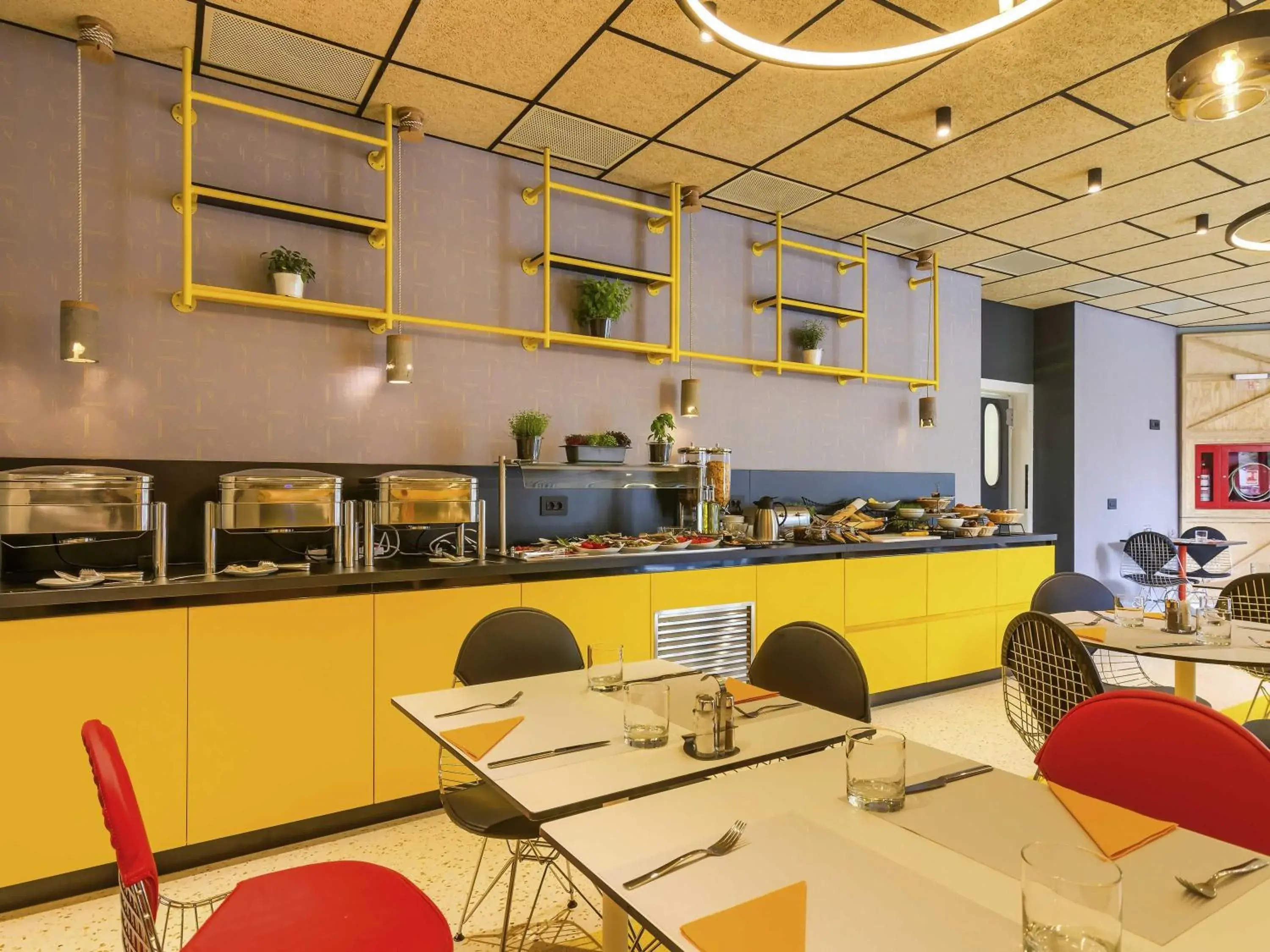 Restaurant/places to eat in ibis Styles Bucharest Erbas Restaurant/places to eat in ibis Styles Bucharest Erbas