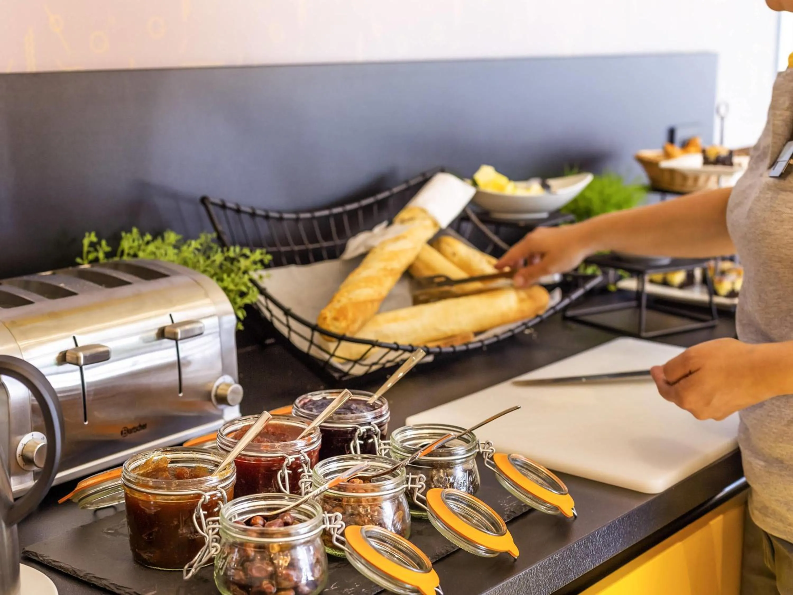 Breakfast in ibis Styles Bucharest Erbas