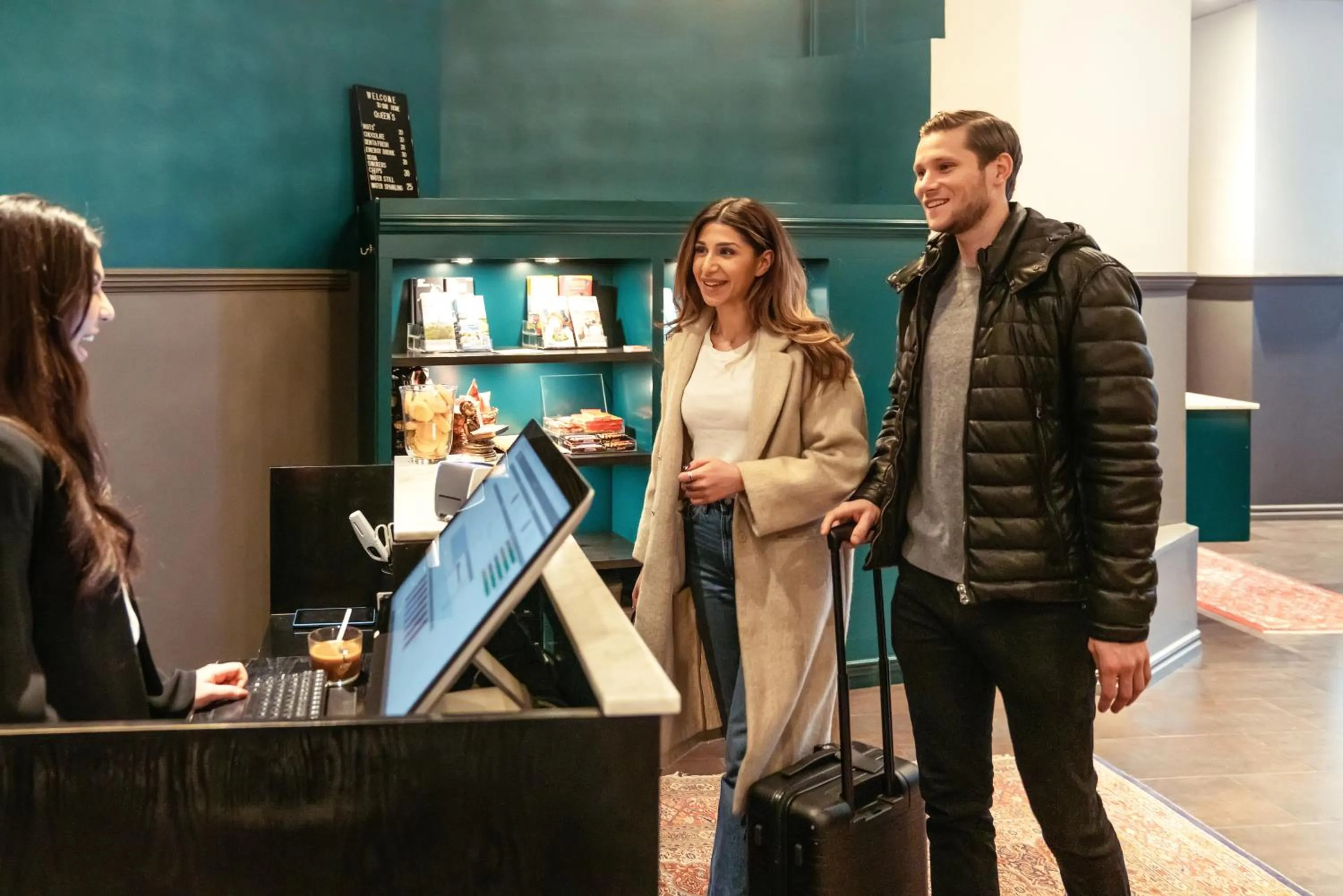 Lobby or reception in Queen's Hotel by First Hotels