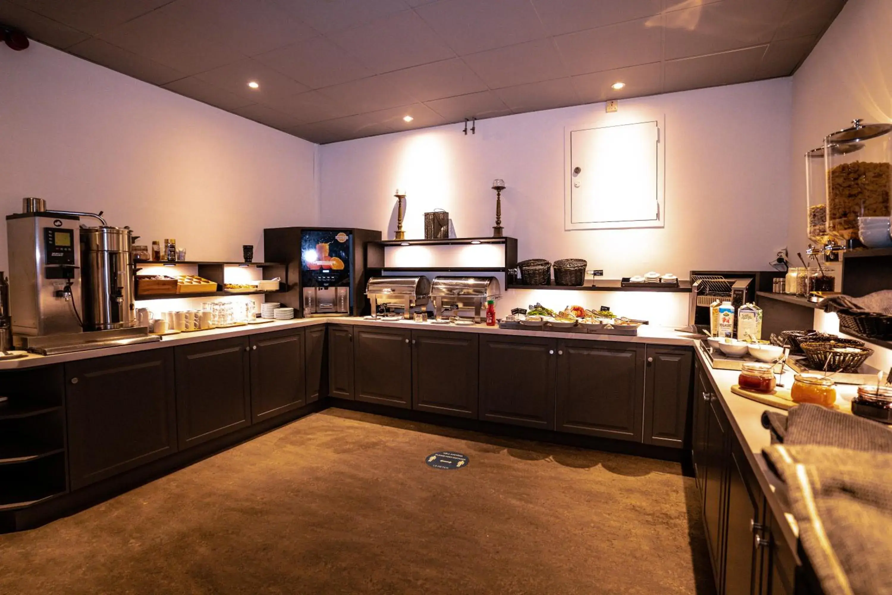 Breakfast in Queen's Hotel by First Hotels Breakfast in Queen's Hotel by First Hotels