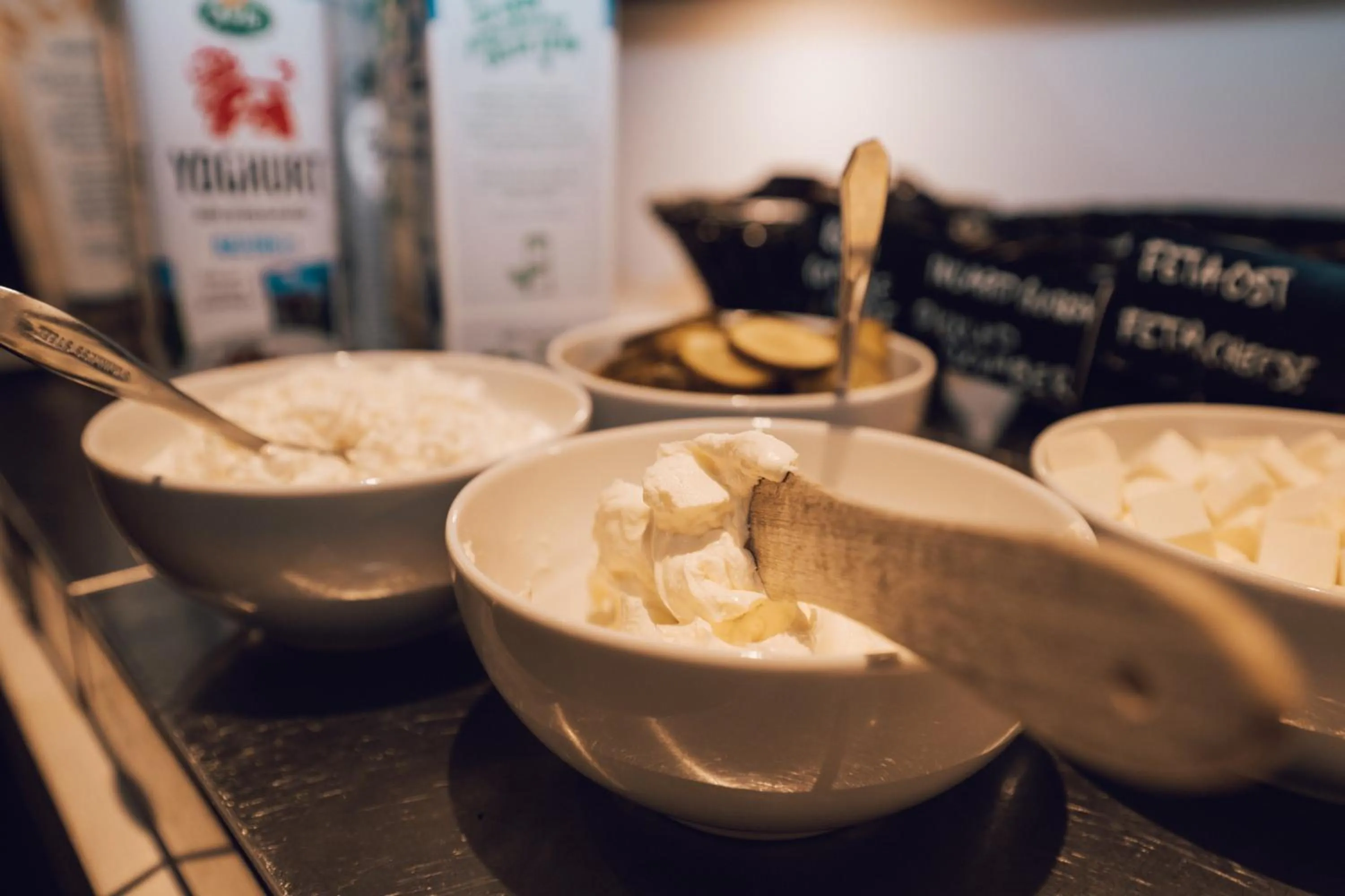 Breakfast in Queen's Hotel by First Hotels