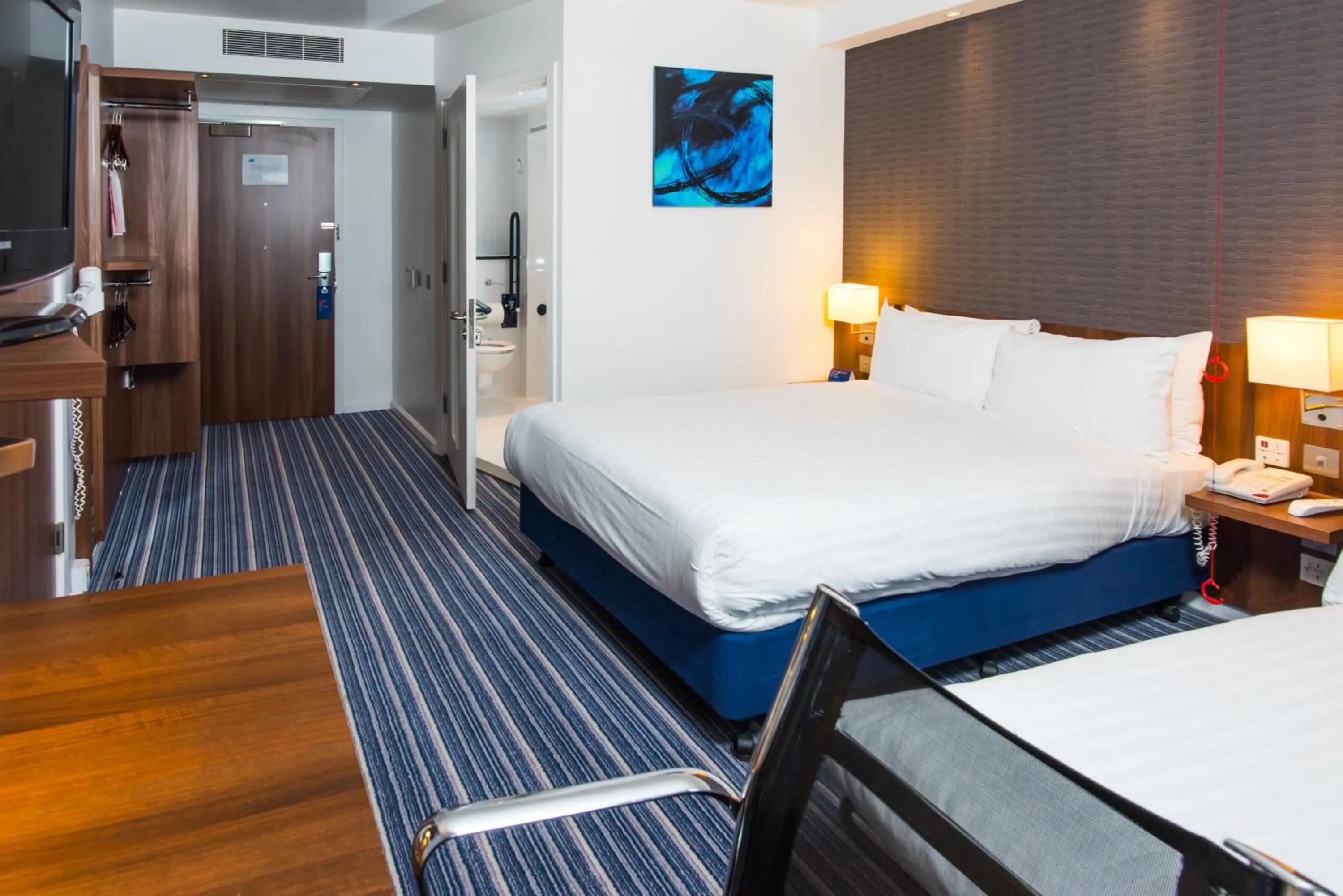 Photo of the whole room in Holiday Inn Express Tamworth by IHG