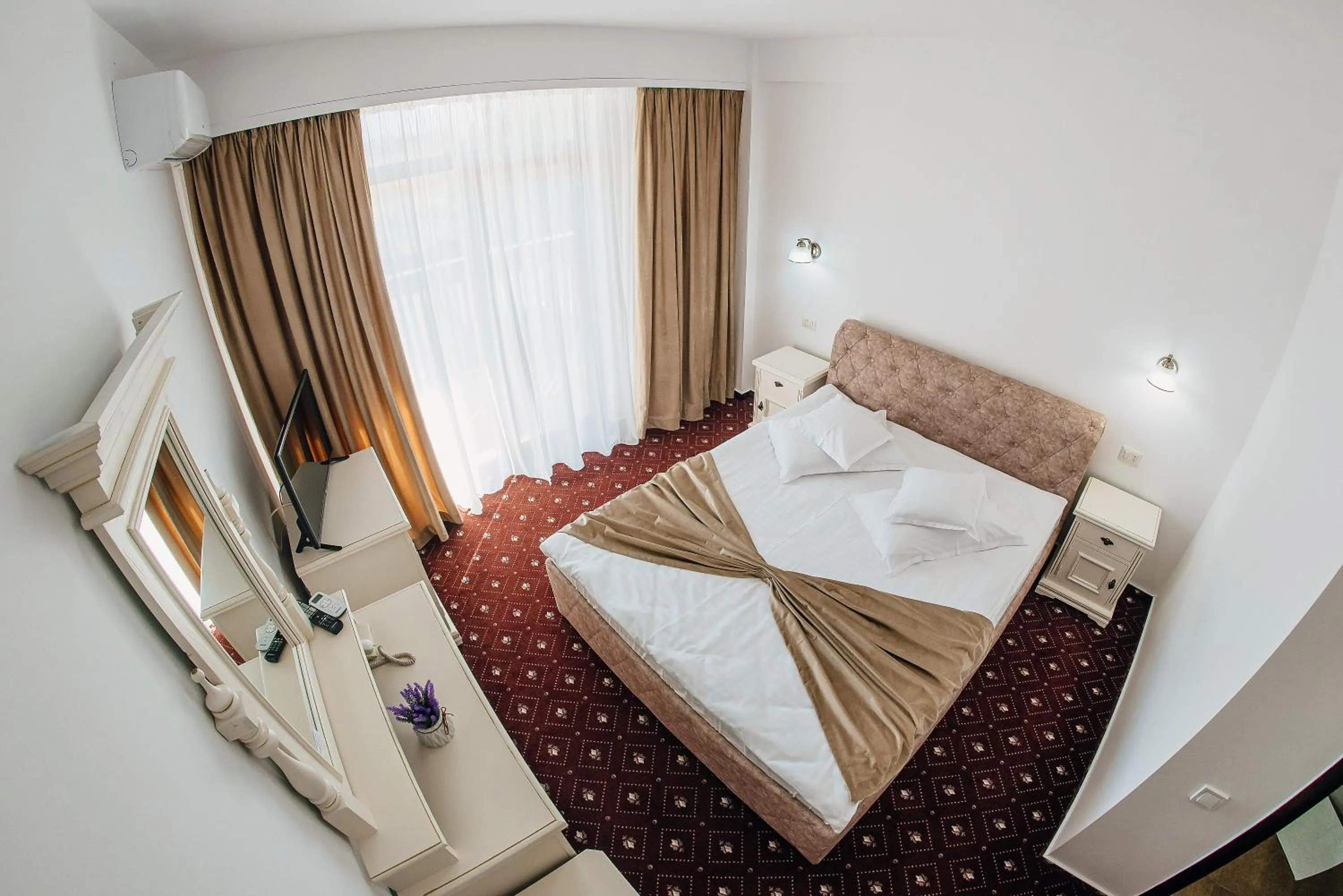 Photo of the whole room, Bed in Pension Elegance