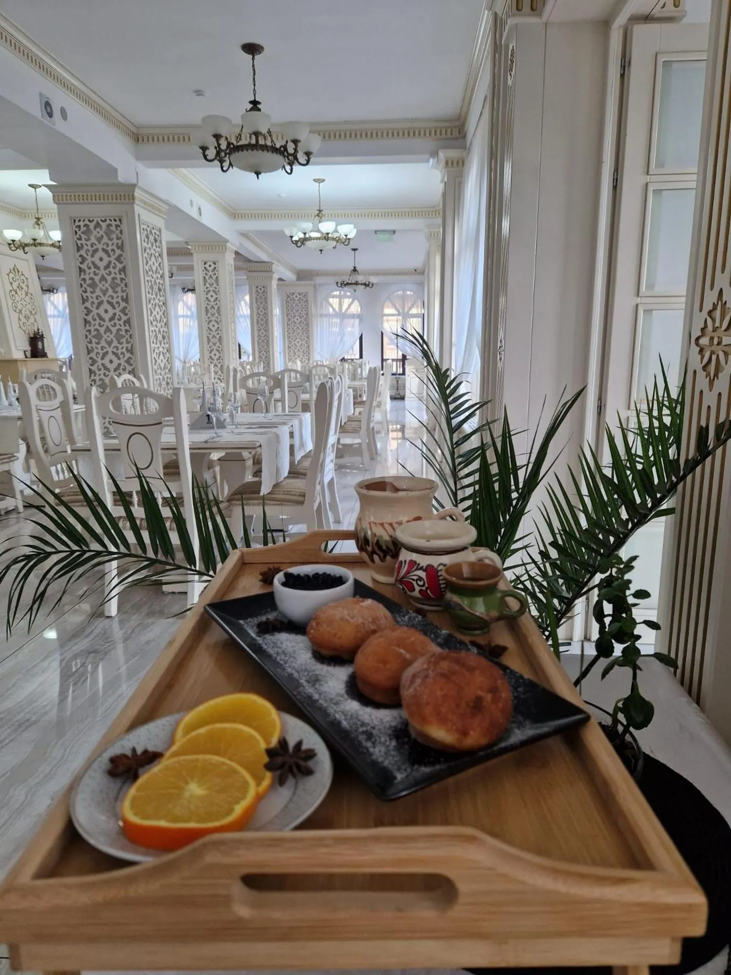 Restaurant/places to eat in Pension Elegance